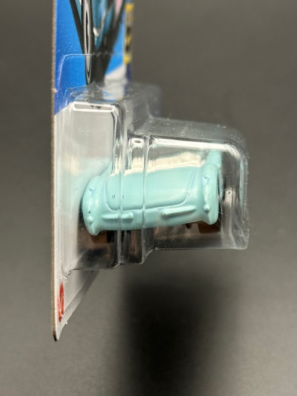 HOT WHEELS - 1956 CORVETTE BARBIE (2023) - HW SCREEN TIME 9/10