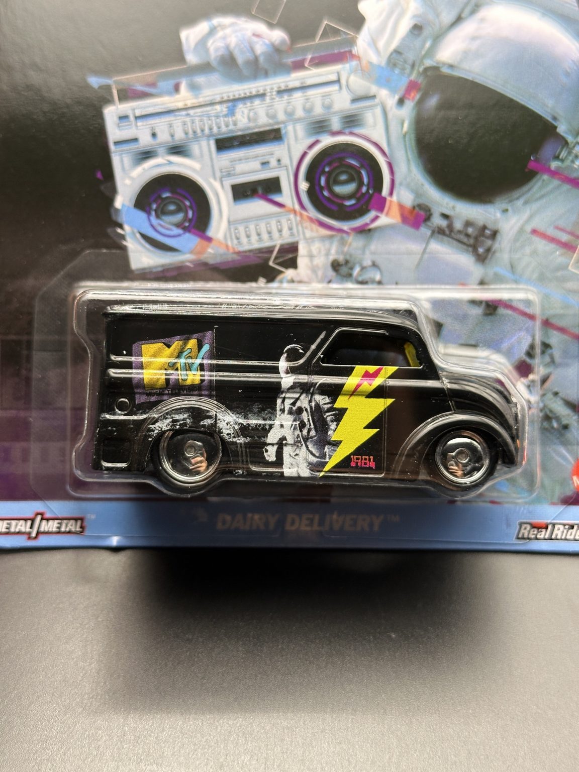 HOT WHEELS - DAIRY DELIVERY (2024) - POP CULTURE MIX 3