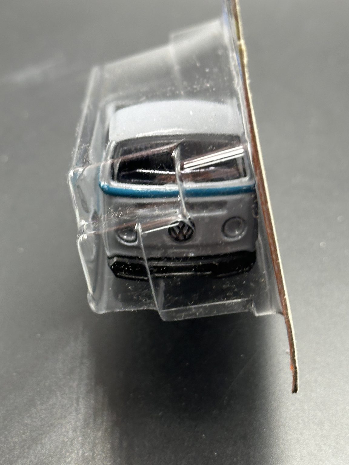 HOT WHEELS - VOLKSWAGEN T2 PICKUP (2024) - HW HOT TRUCKS 1/10