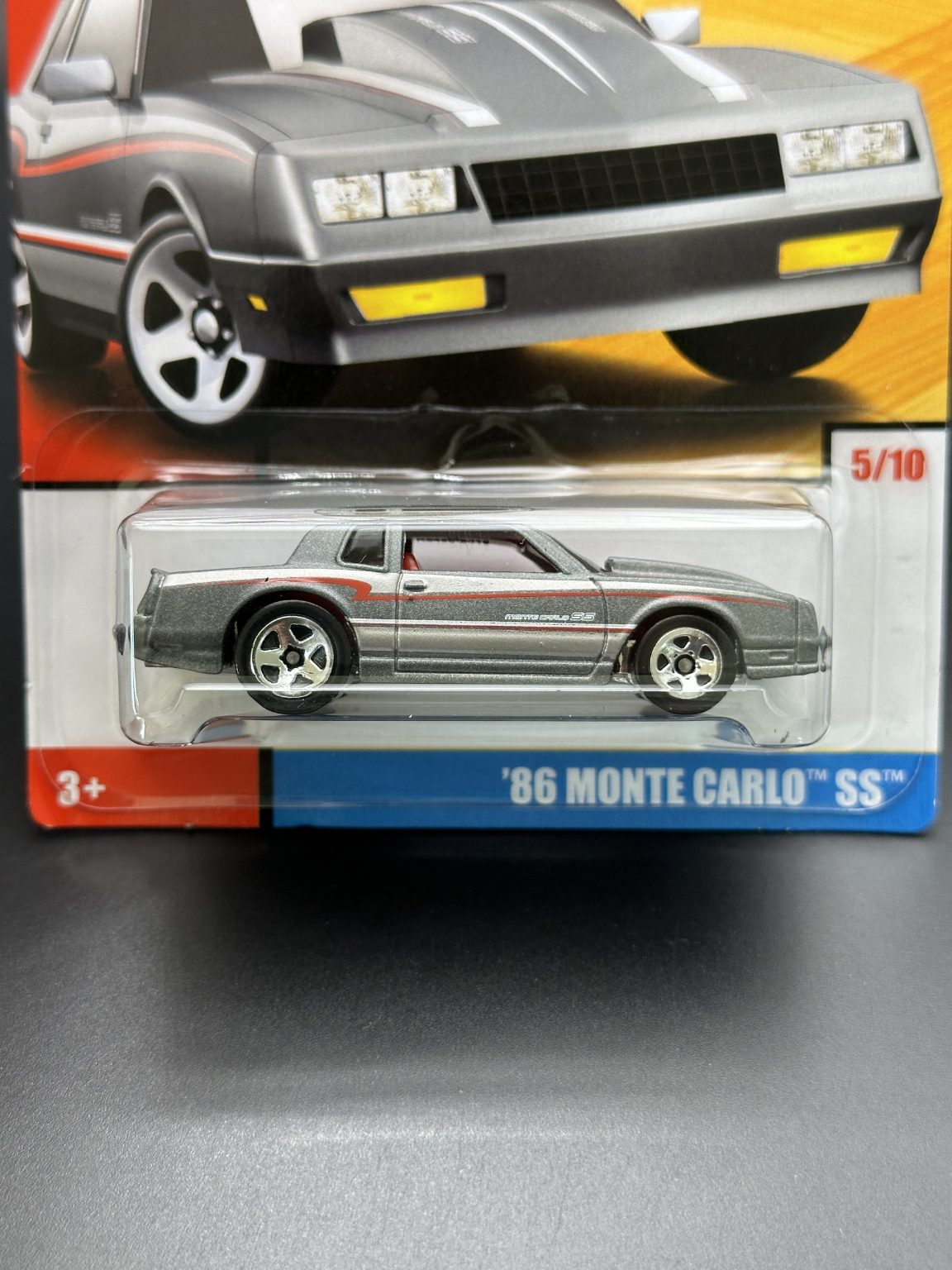 HOT WHEELS - 86 MONTE CARLO SS (2018) - 50th ANNIVERSARY THROWBACK SERIES 5/10