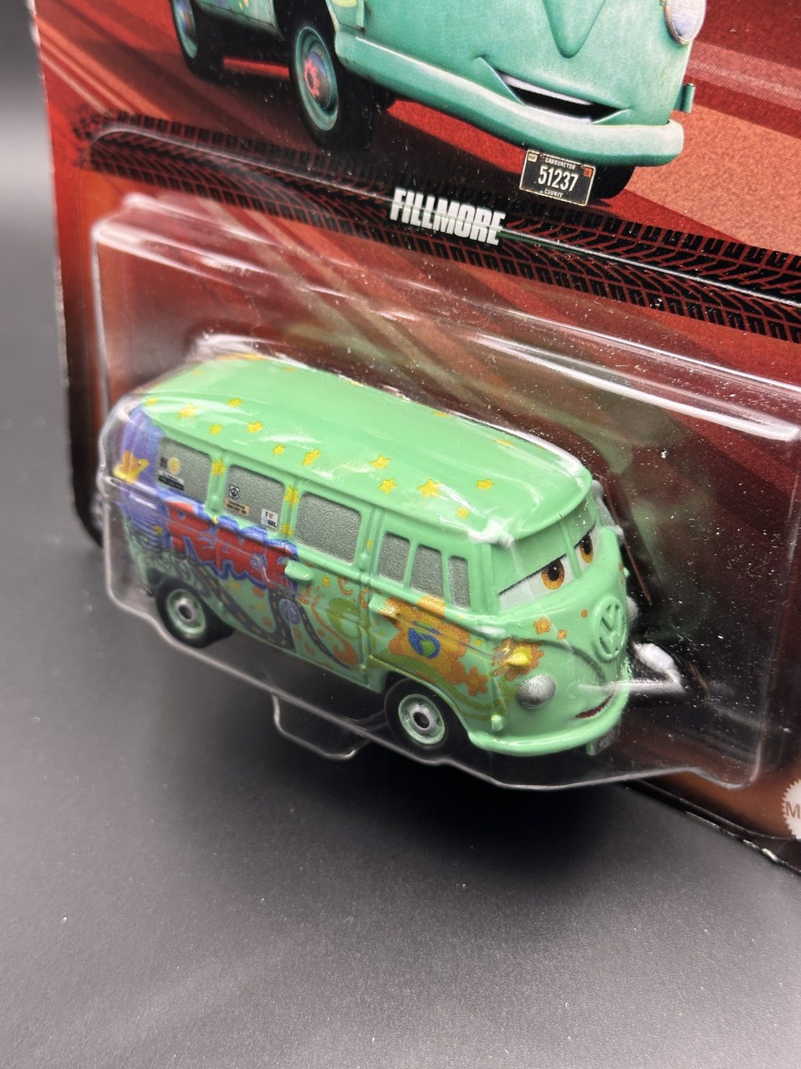 DISNEY PIXAR CARS - FILLMORE - CARS - DIECAST