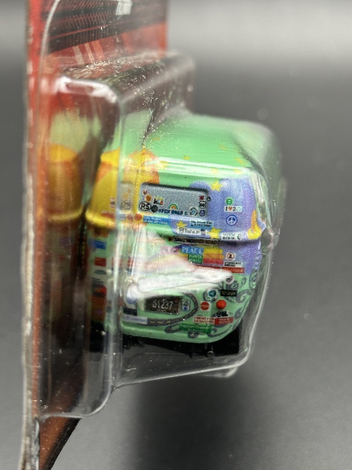 DISNEY PIXAR CARS - FILLMORE - CARS - DIECAST