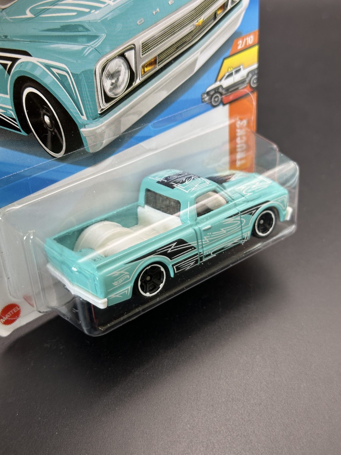 HOT WHEELS - 67 CHEVY C10 (2025) - HW HOT TRUCKS 2/10