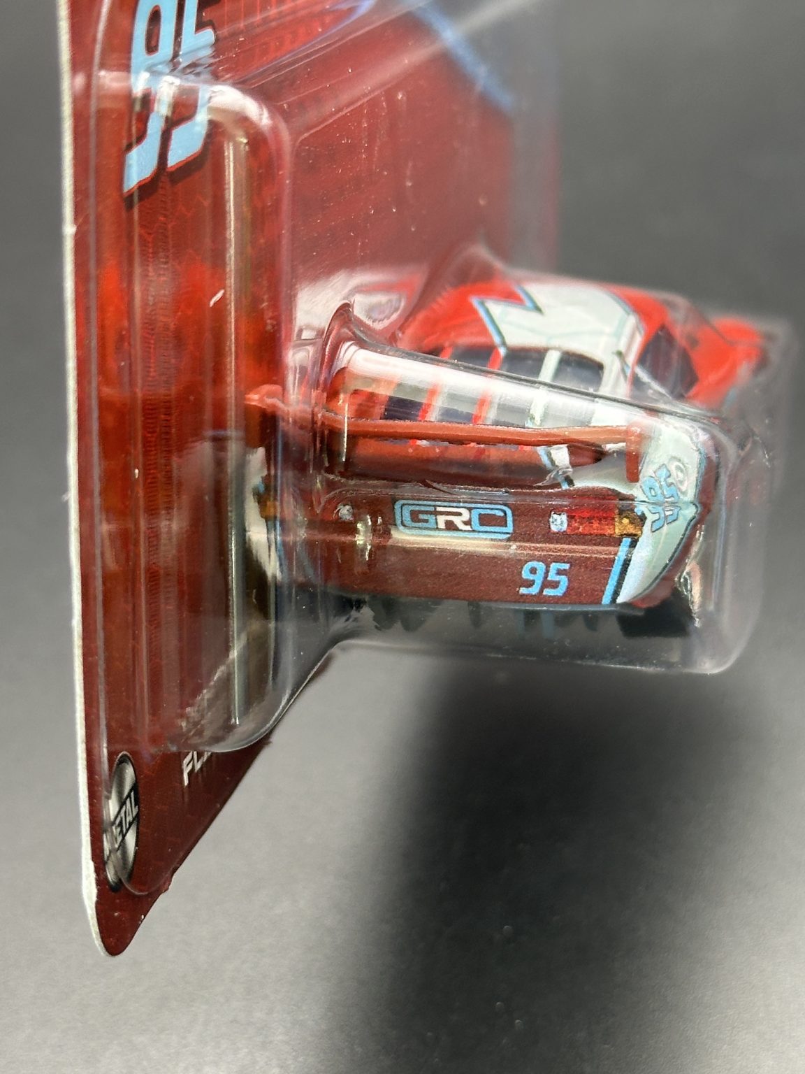 DISNEY PIXAR CARS - GRC LIGHTNING MCQUEEN - DIECAST