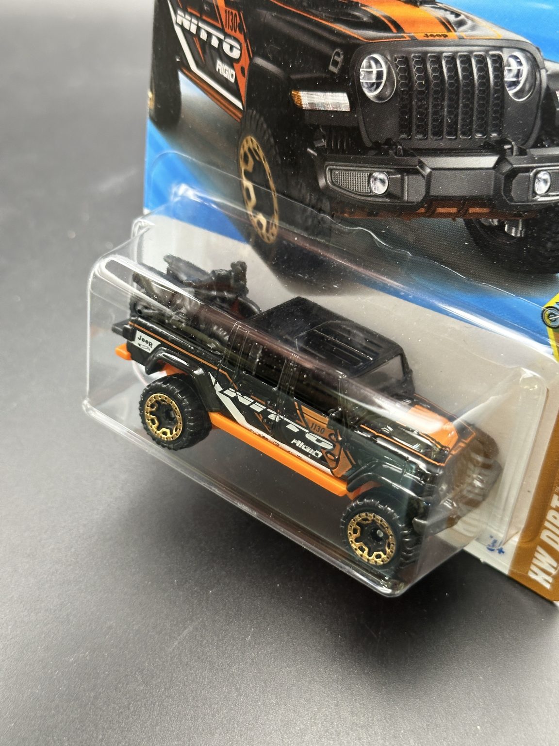 HOT WHEELS - 20 JEEP GLADIATOR (2025) - HW DIRT 6/10