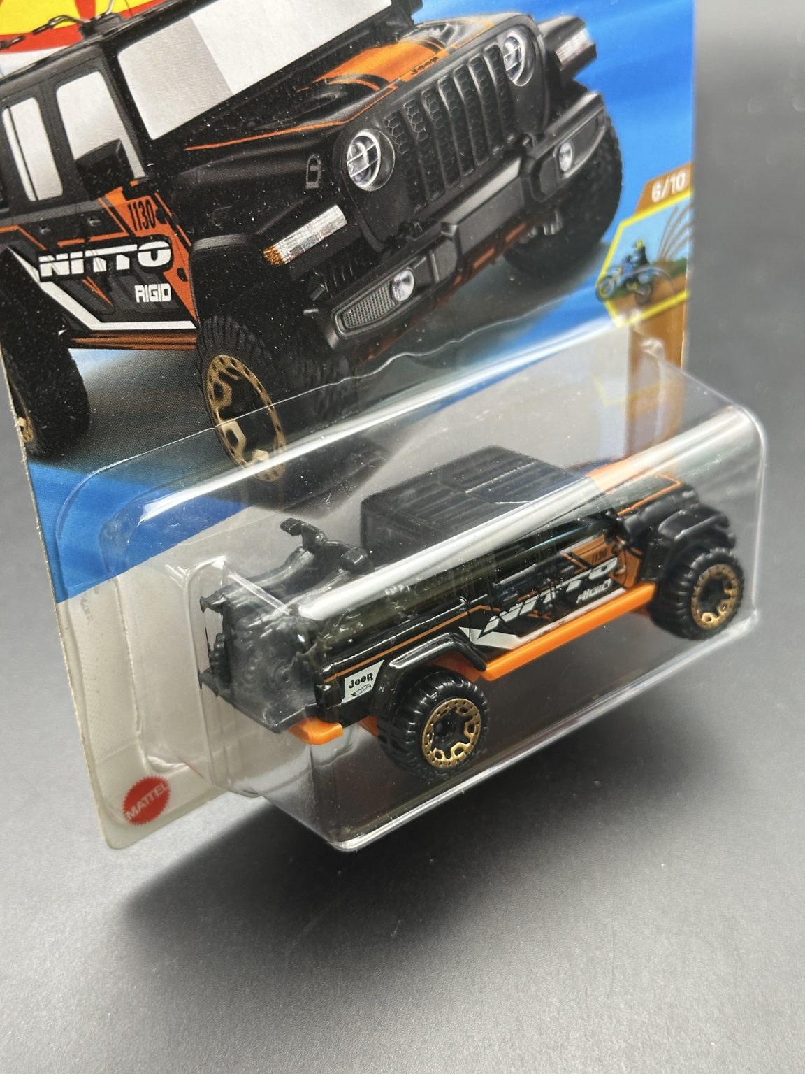HOT WHEELS - 20 JEEP GLADIATOR (2025) - HW DIRT 6/10