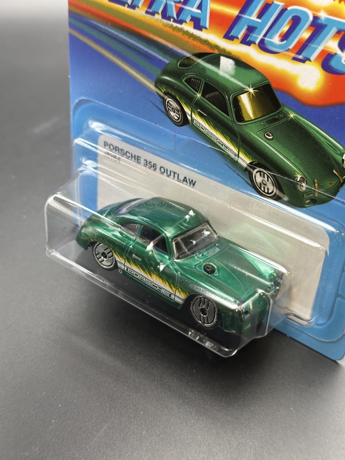 HOTWHEELS - PORSCHE 356 OUTLAW (2025) - ULTRA HOTS 5/8