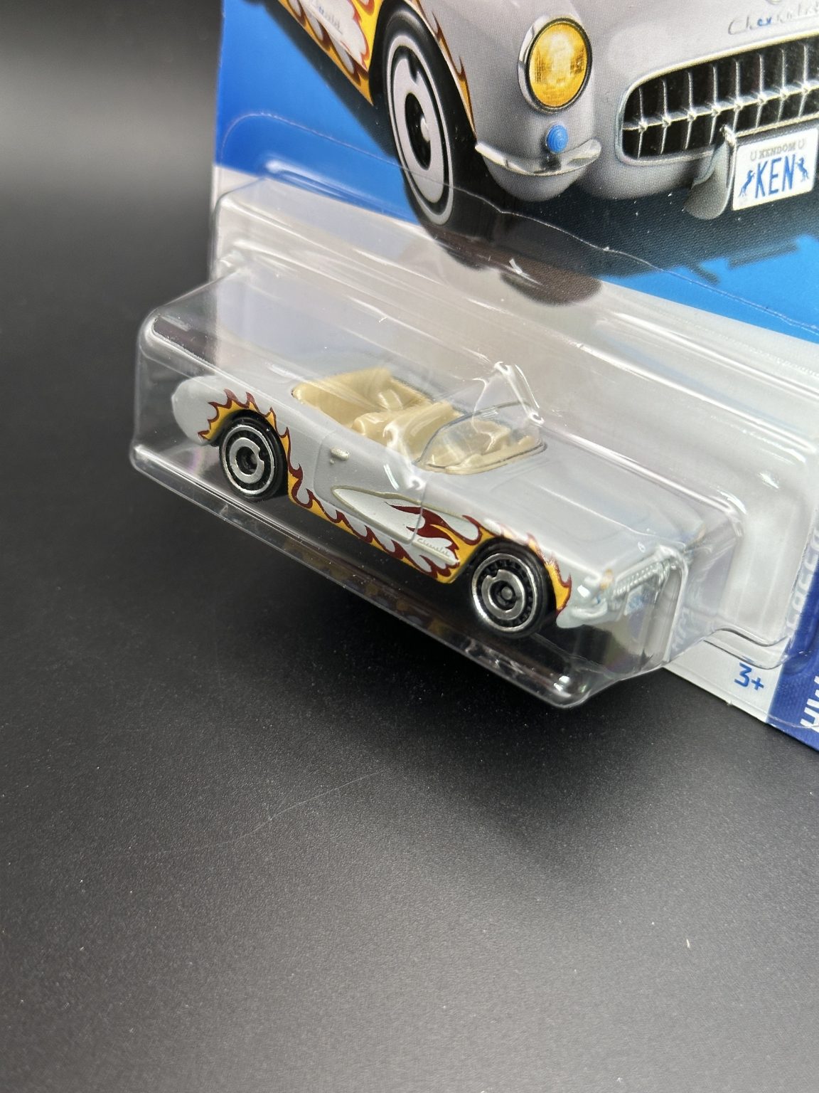 HOT WHEELS - 1956 CORVETTE (2024) - HW SCREEN TIME 3/10
