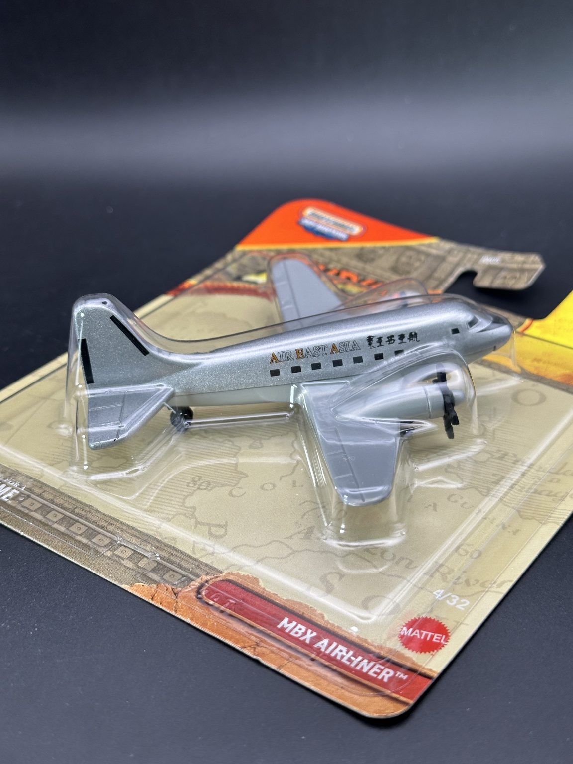 MATCHBOX SKY BUSTERS - MBX AIRLINER - INDIANA JONES