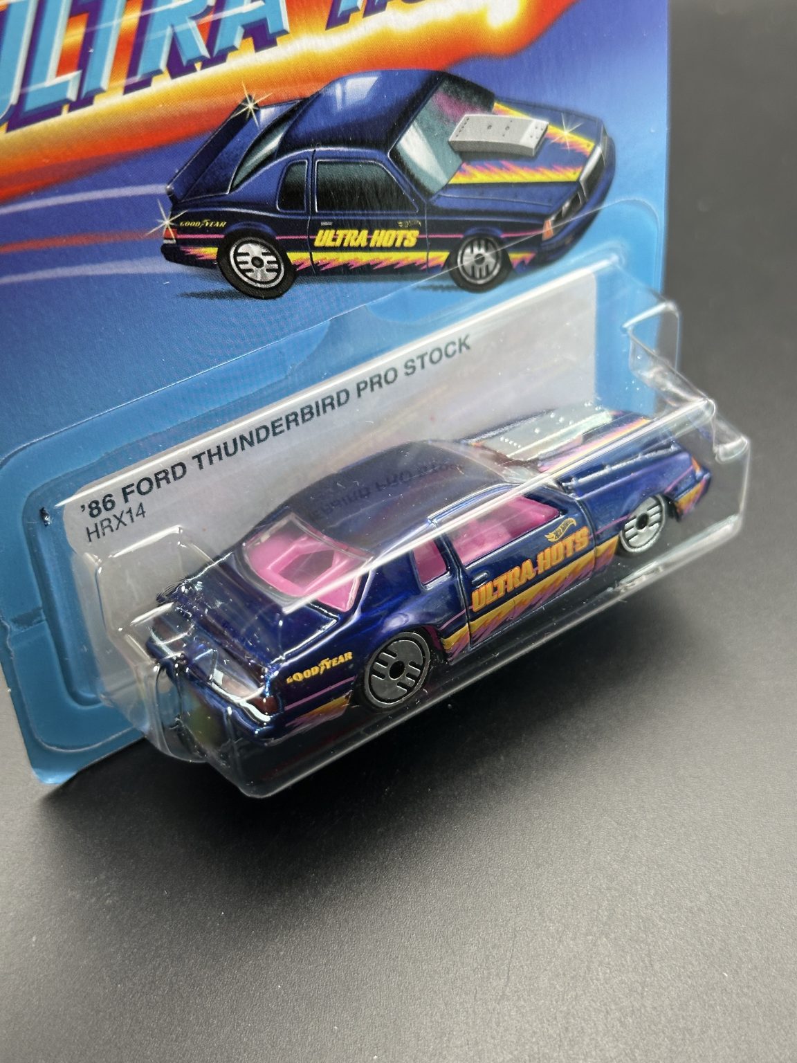 HOT WHEELS - 86 FORD THUNDERBIRD PRO STOCK (2024) - ULTRA HOTS 7/8