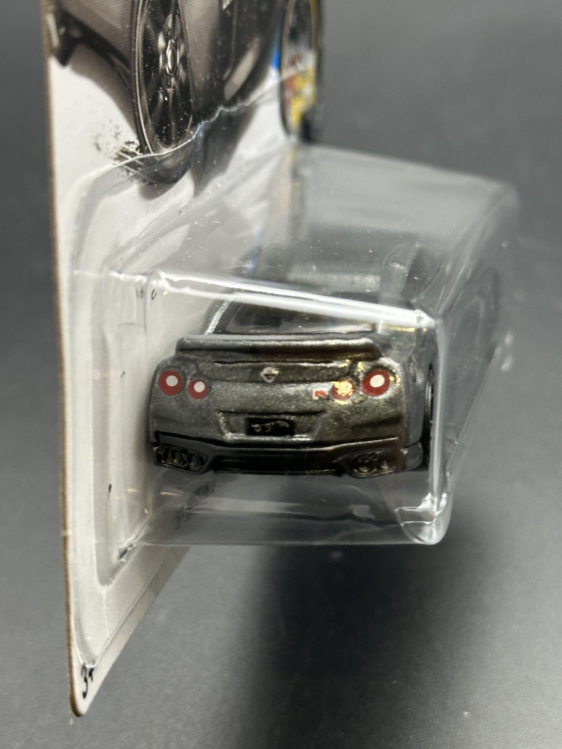 HOT WHEELS - 17 NISSAN GTR R35 (2017) - HW NIGHTBURNERZ 1/10