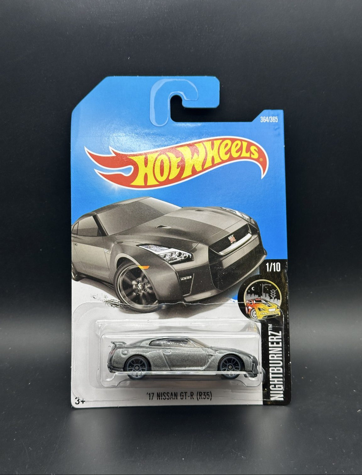 HOT WHEELS - 17 NISSAN GTR R35 (2017) - HW NIGHTBURNERZ 1/10
