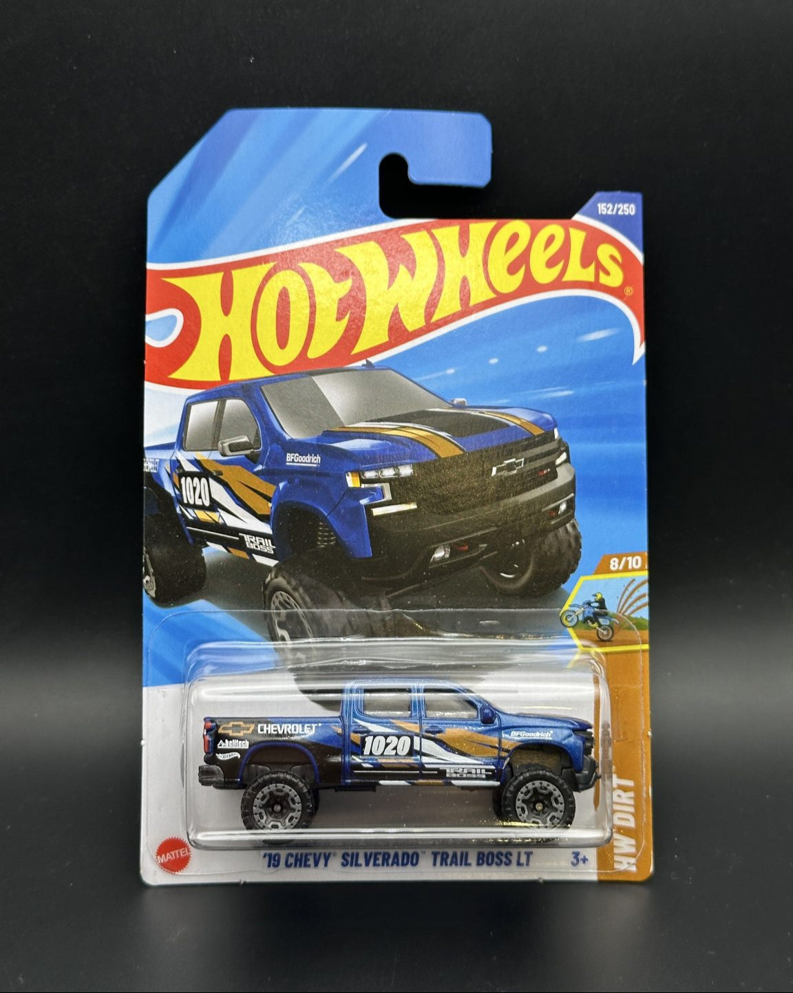 HOT WHEELS - 19 CHEVY SILVERADO TRAIL BOSS LT (2025) - HW DIRT 8/10