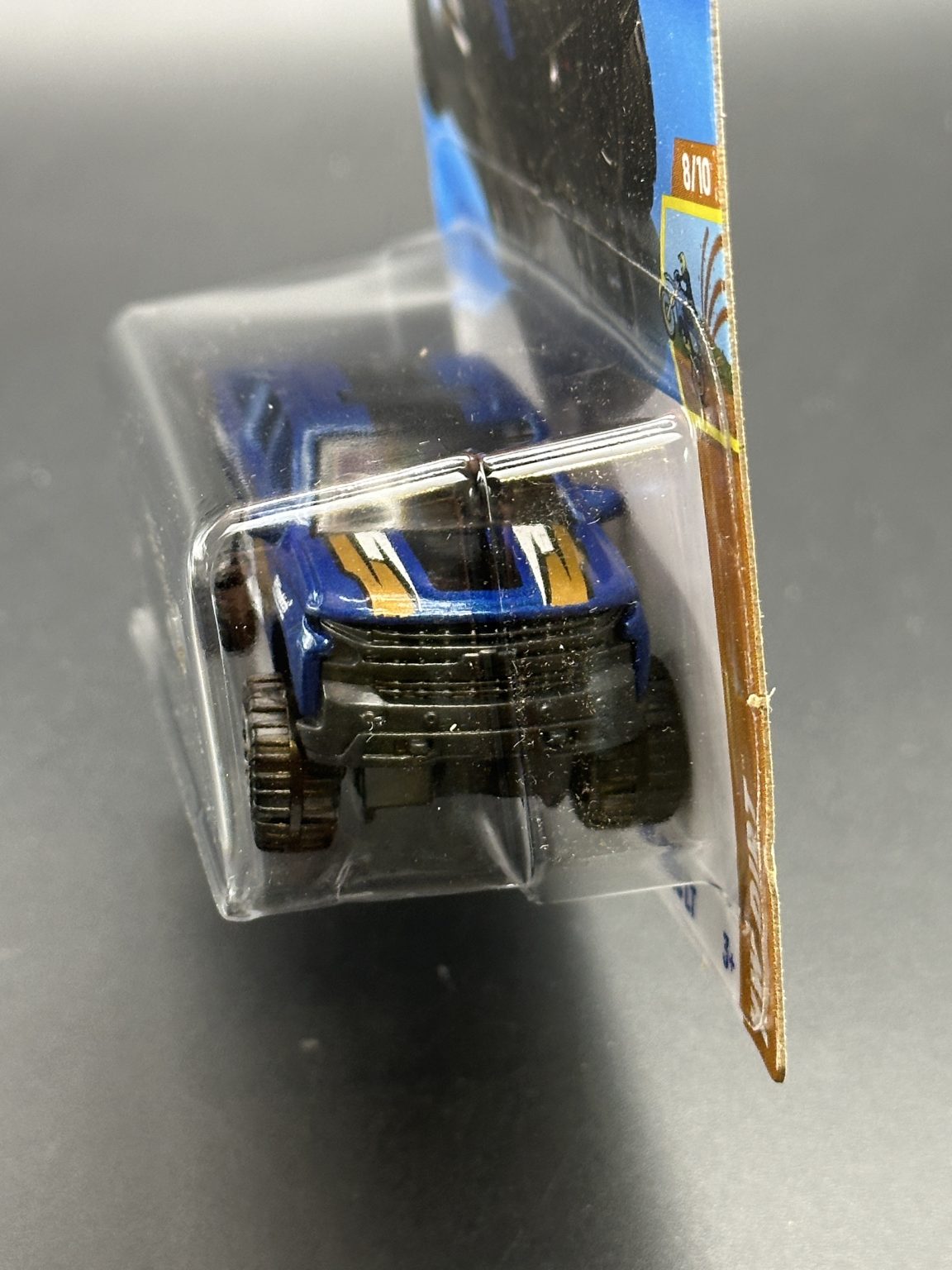 HOT WHEELS - 19 CHEVY SILVERADO TRAIL BOSS LT (2025) - HW DIRT 8/10