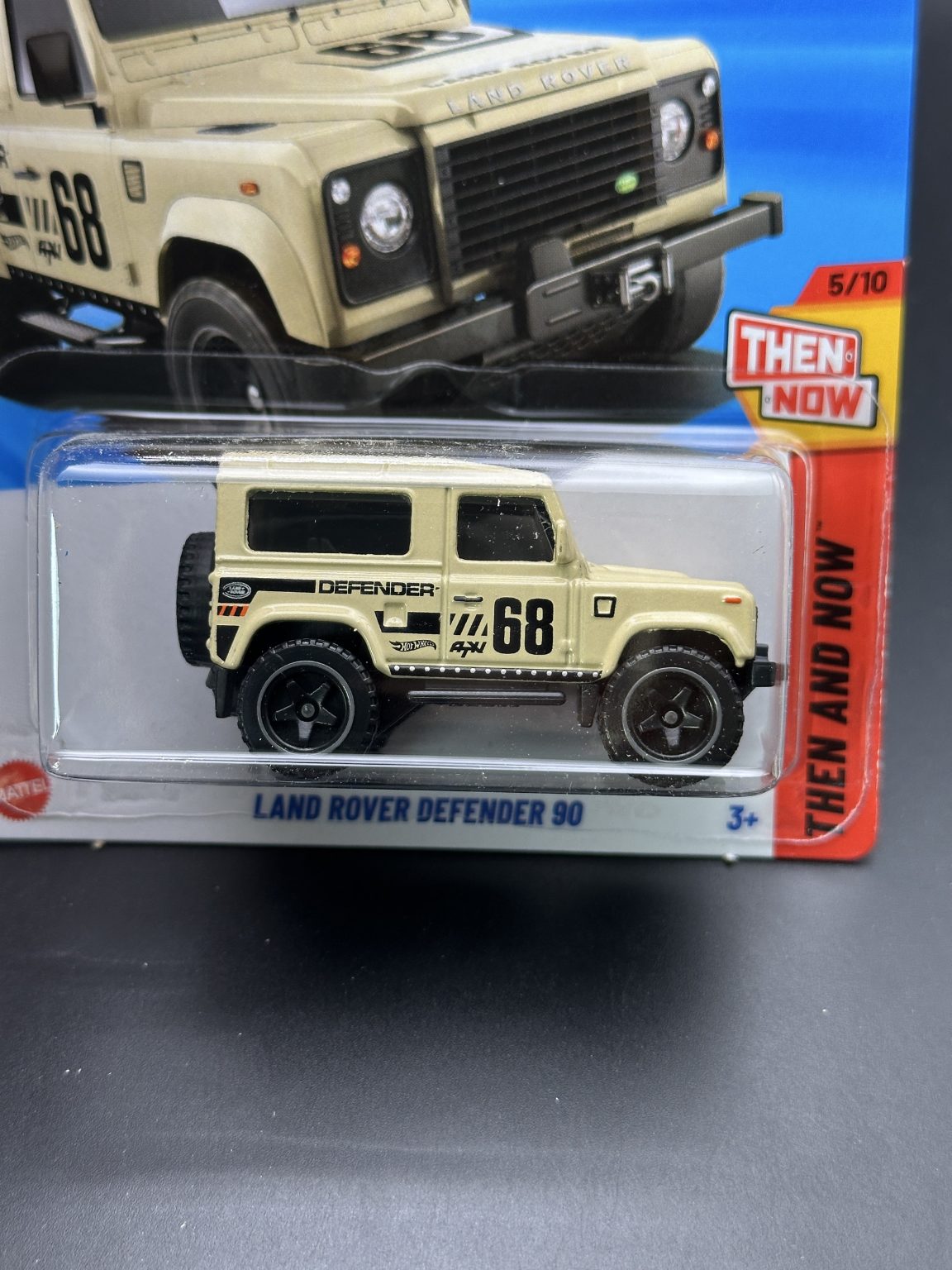 HOT WHEELS - LAND ROVER DEFENDER 90 (2025) - HW THEN AND NOW 5/10