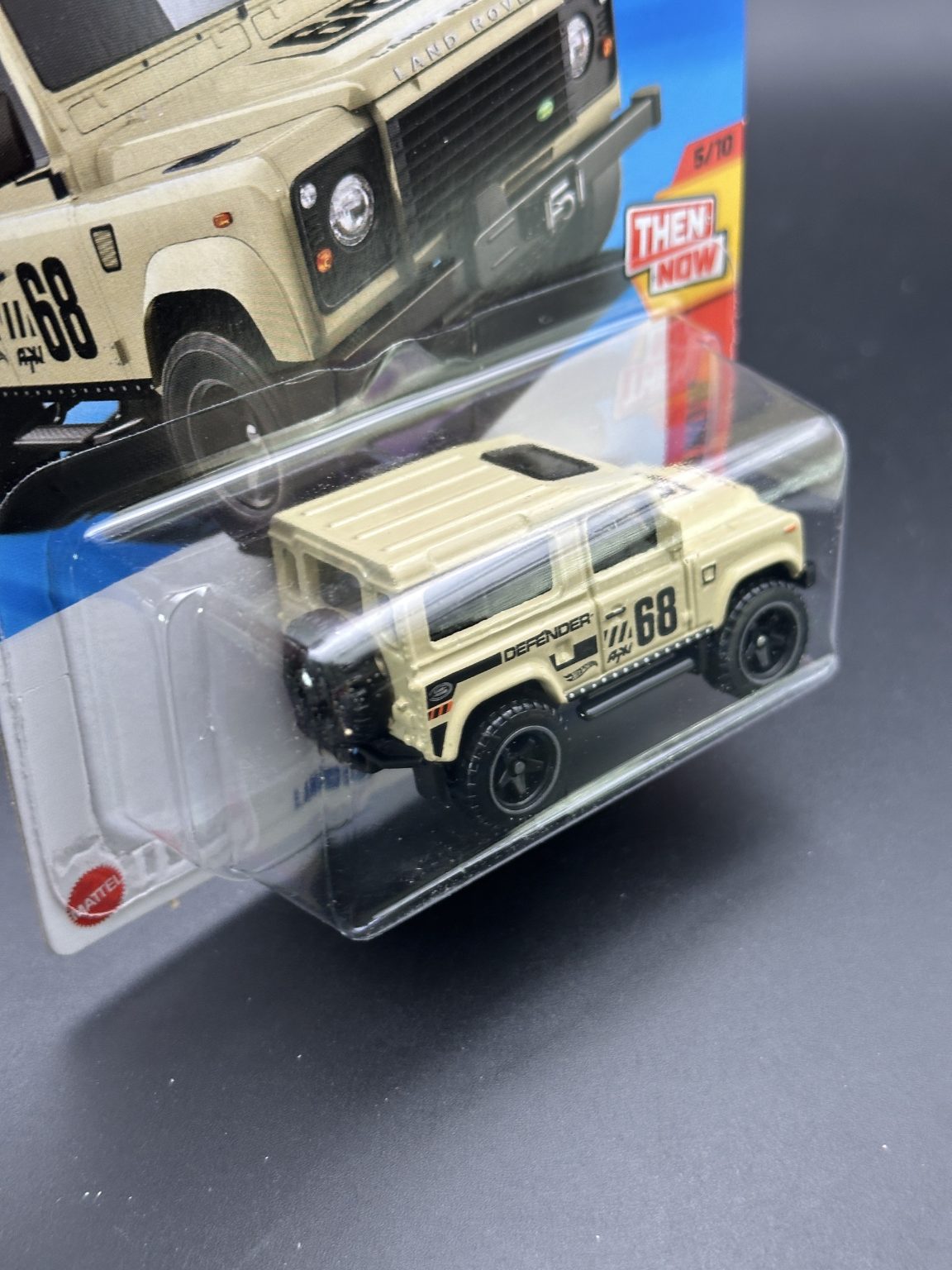HOT WHEELS - LAND ROVER DEFENDER 90 (2025) - HW THEN AND NOW 5/10
