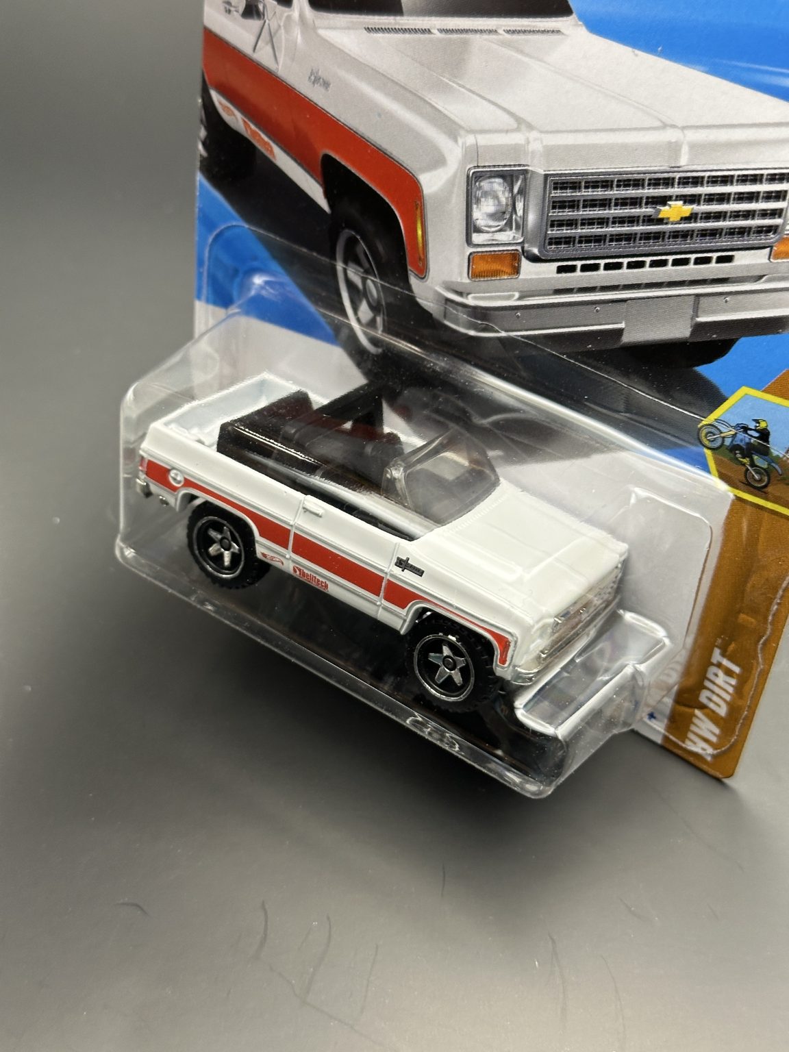 HOT WHEELS - 75 CHEVY BLAZER CUSTOM (2025) - HW DIRT 5/10