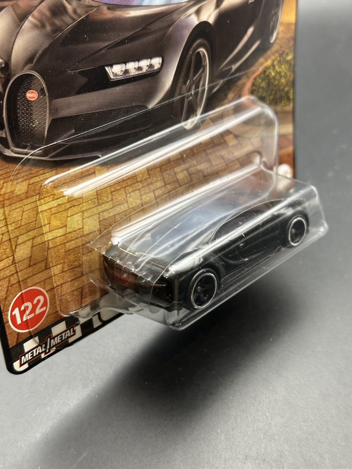 HOT WHEELS - 16 BUGATTI CHIRON (2025) - HW BOULEVARD #122