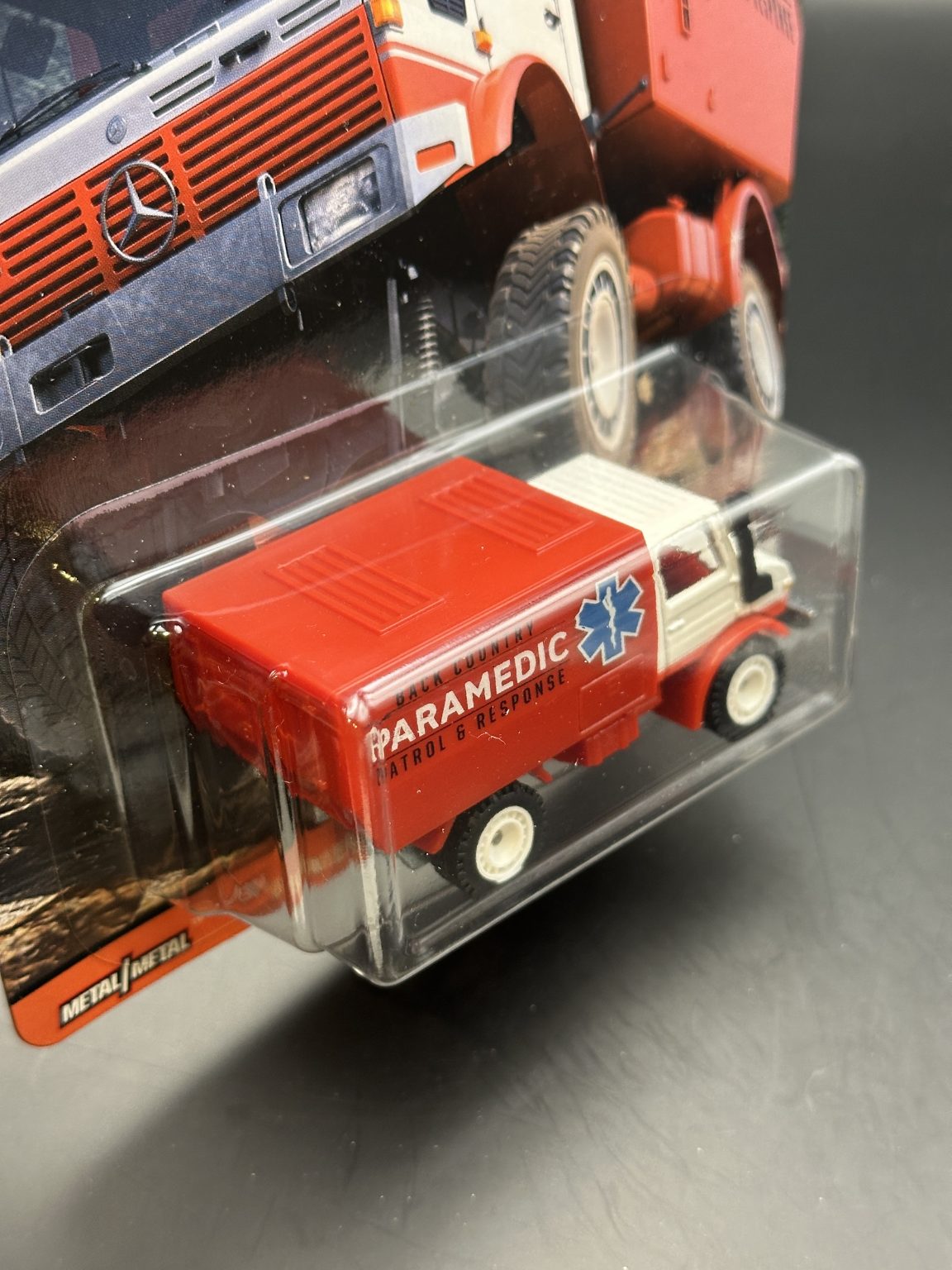 HOT WHEELS - 88 MERCEDES UNIMOG U1300 (2020) - CAR CULTURE WILD TERRAIN 1/5