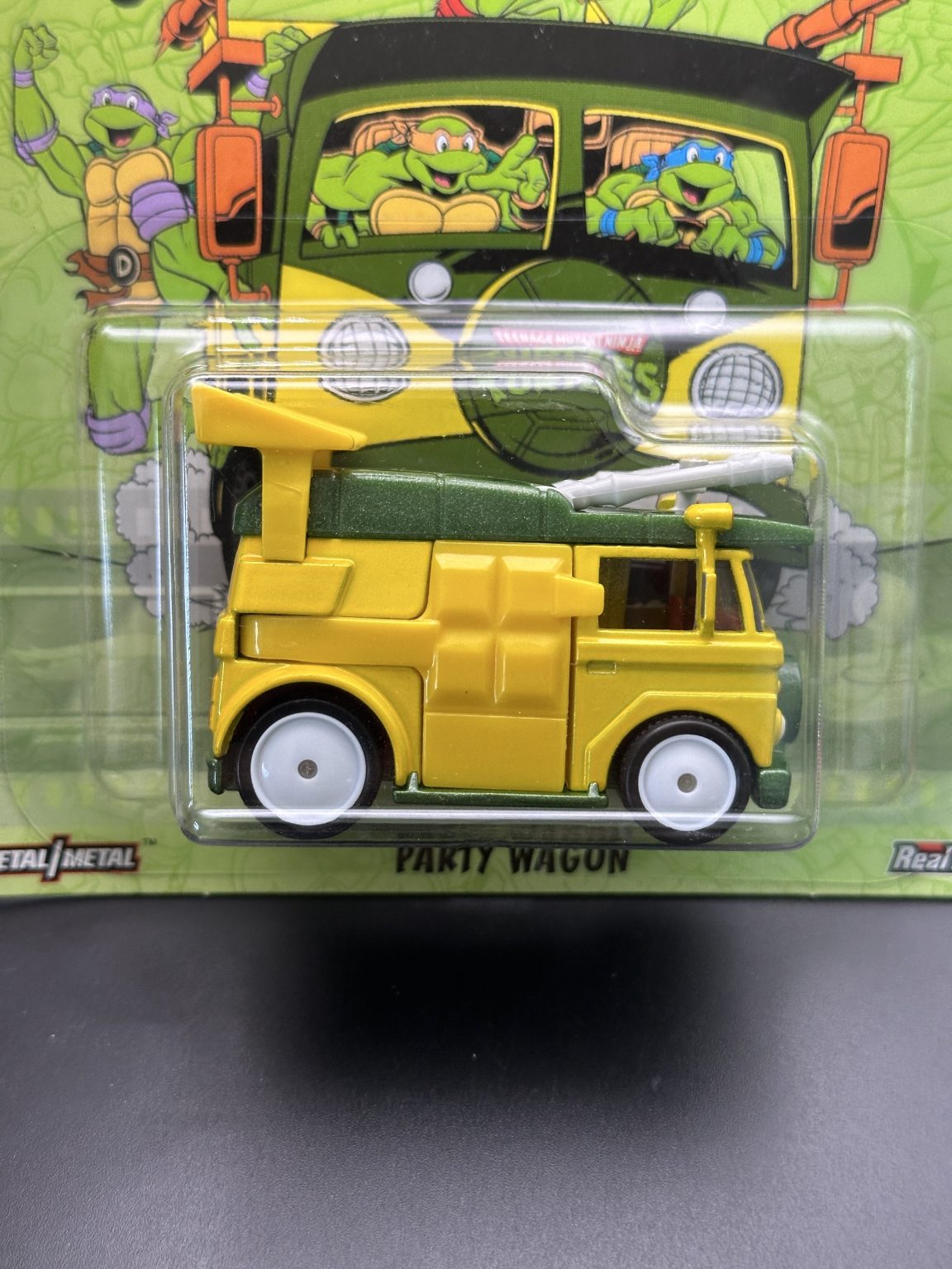 HOT WHEELS - PARTY WAGON (2022) - REPLICA ENTERTAINMENT TMNT