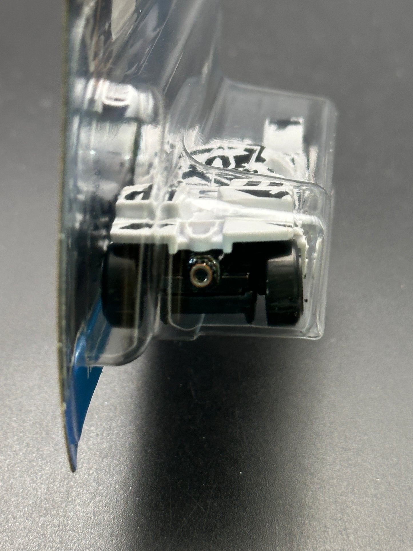 HOT WHEELS - THE DARK KNIGHT BATMOBILE (2026) - BATMAN SERIES 2/15