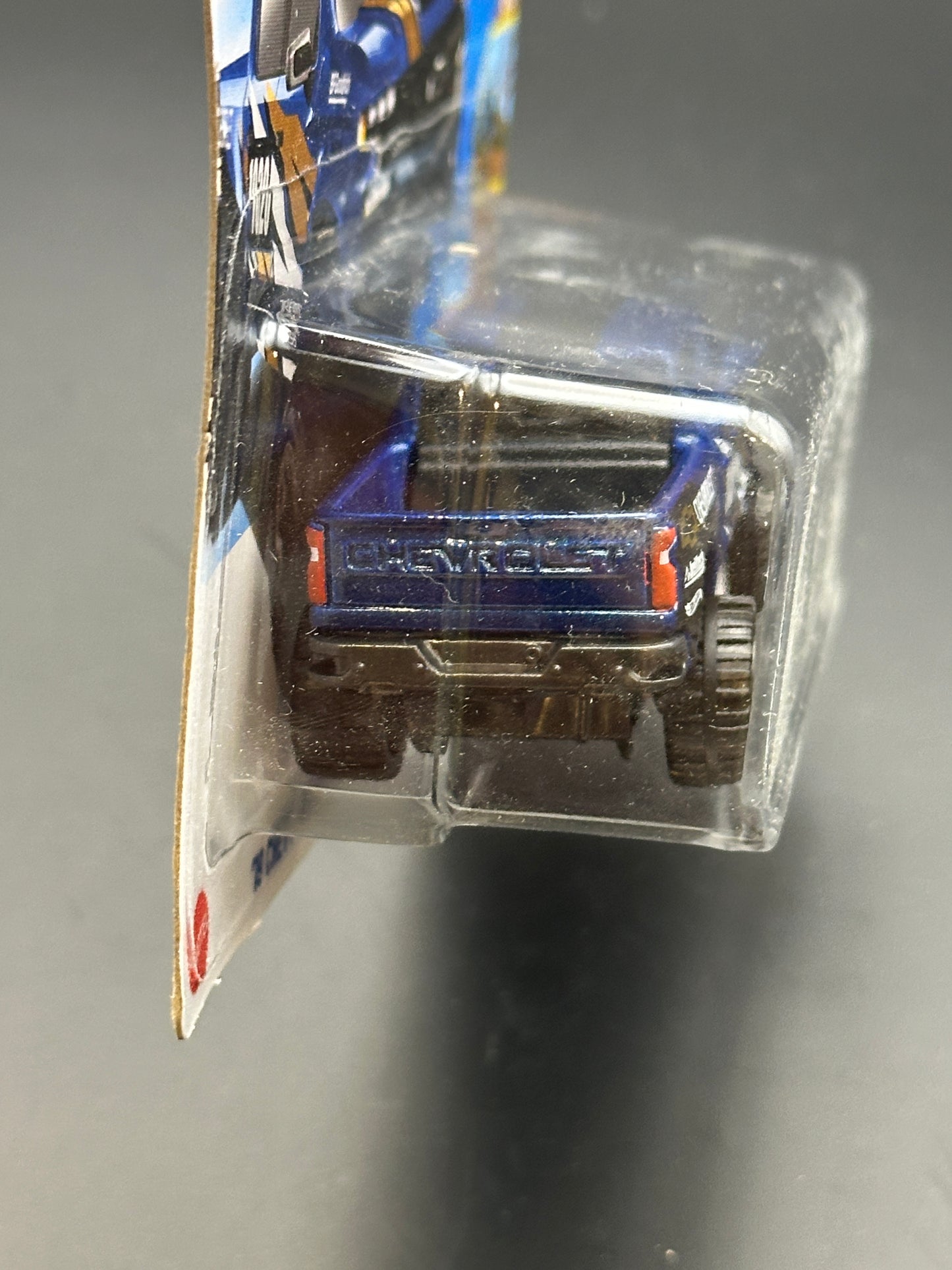 HOT WHEELS - 19 CHEVY SILVERADO TRAIL BOSS LT (2025) - HW DIRT 8/10