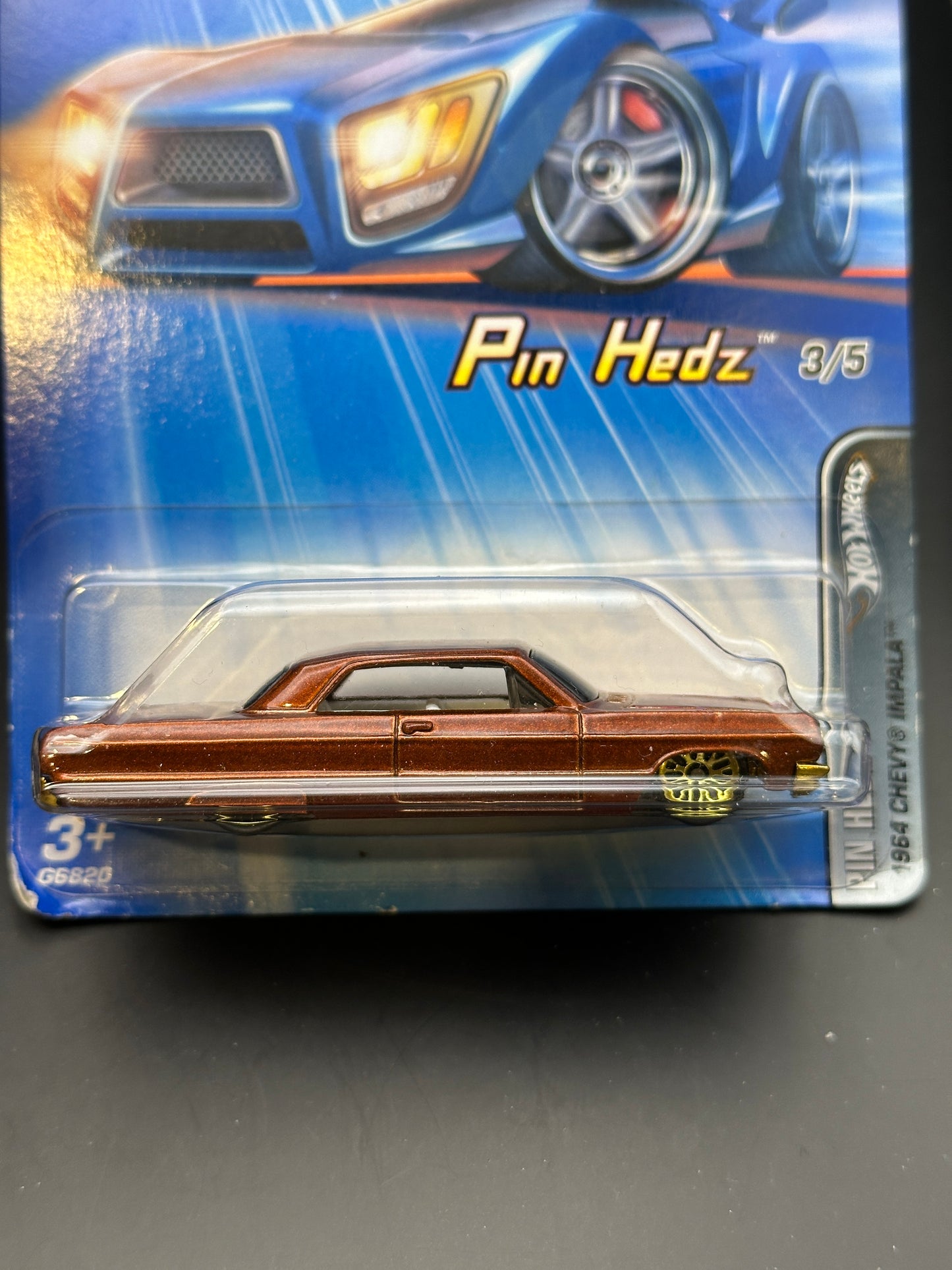 HOT WHEELS - 1964 CHEVY IMPALA (2005) - HW PIN HEDZ 3/5