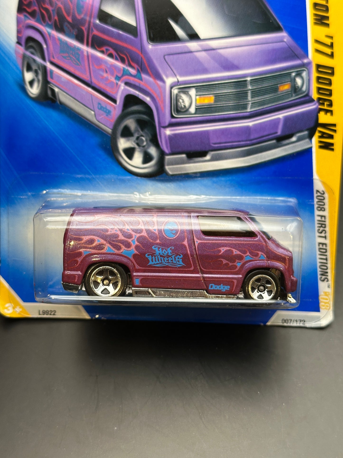 HOT WHEELS - CUSTOM 77 DODGE VAN (2008) - HW 2008 FIRST EDITIONS 7/40