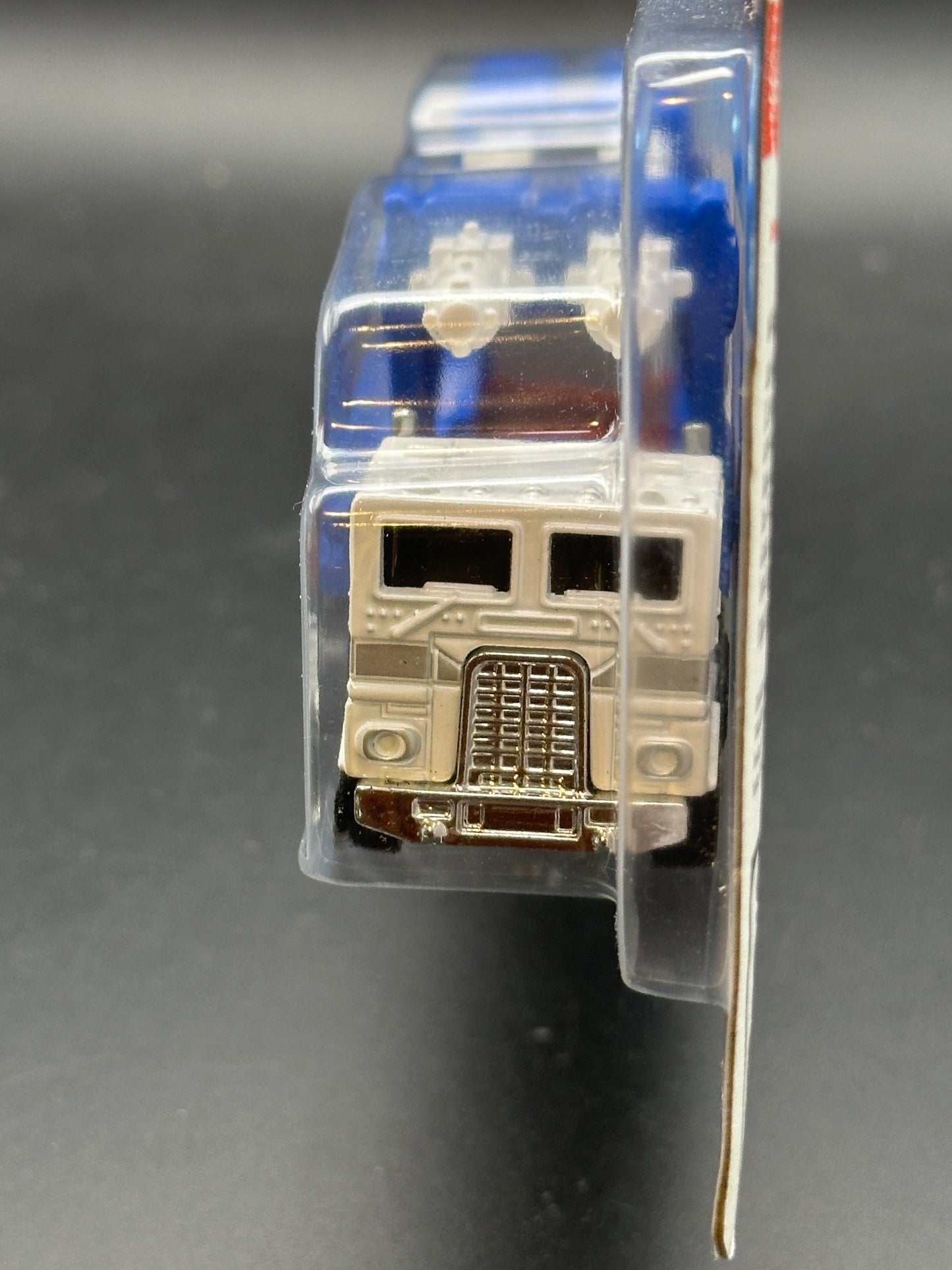 HOT WHEELS - TRANSFORMERS ULTRA MAGNUS - SUPER RIGS
