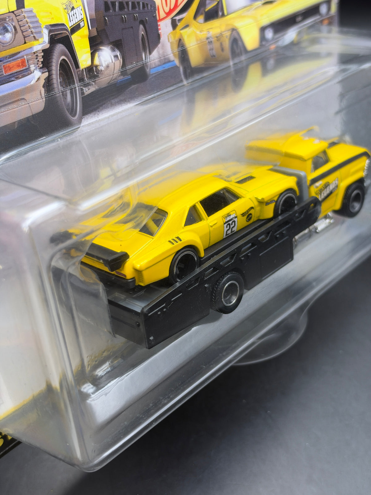 HOT WHEELS - CUSTOM 70 CHEVY NOVA / HORIZON HAULER (2022) LEGENDS TOUR TEAM TRANSPORT