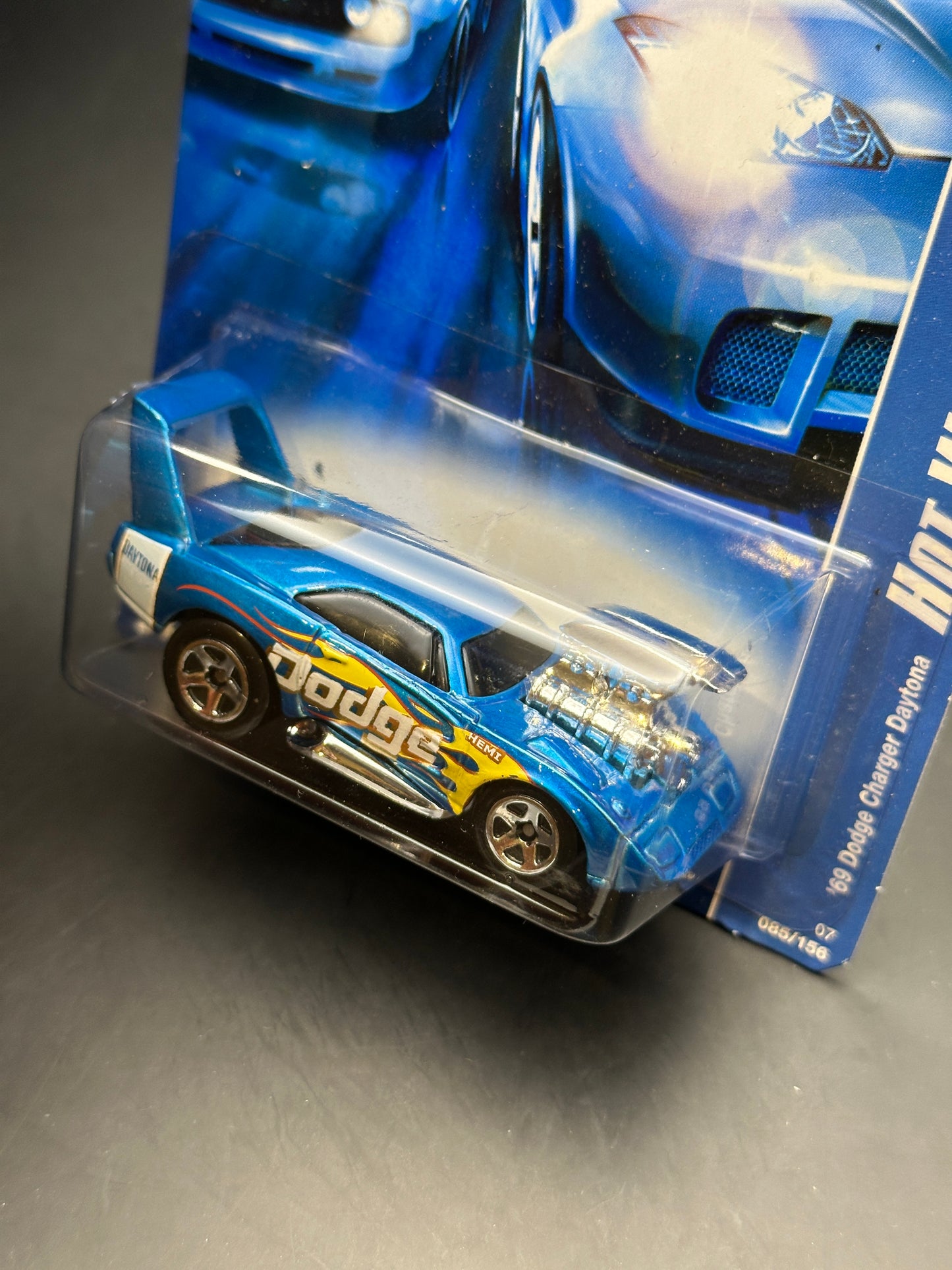 HOT WHEELS - 69 DODGE CHARGER DAYTONA (2007) - HW STARS