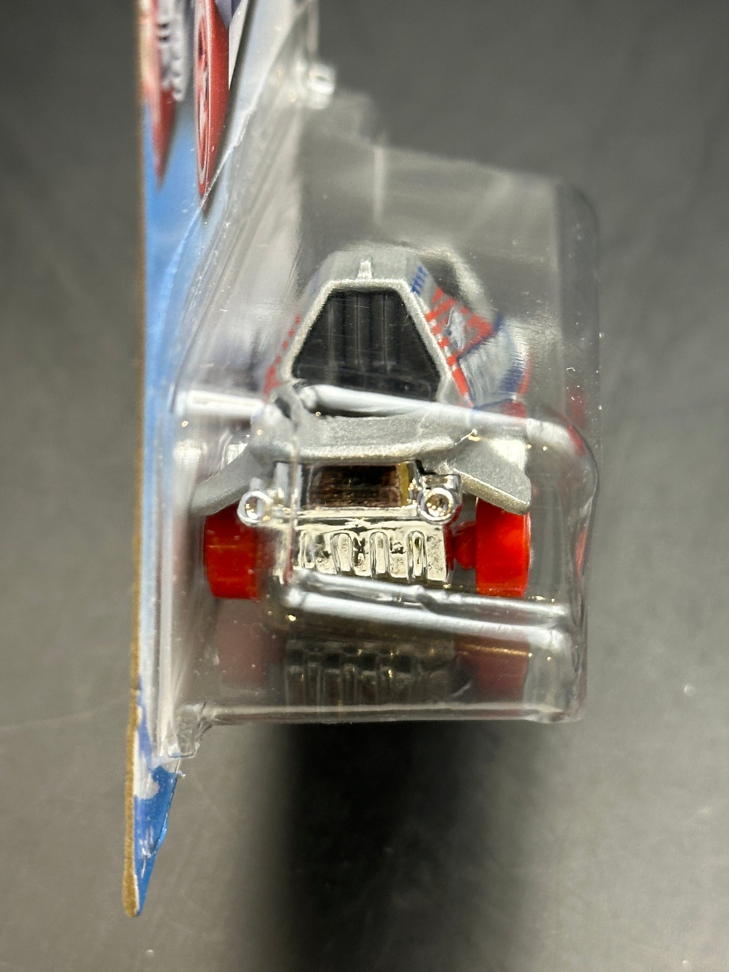 HOT WHEELS - HOVER AND OUT (2019) - HW SUPER CHROMES 2/5