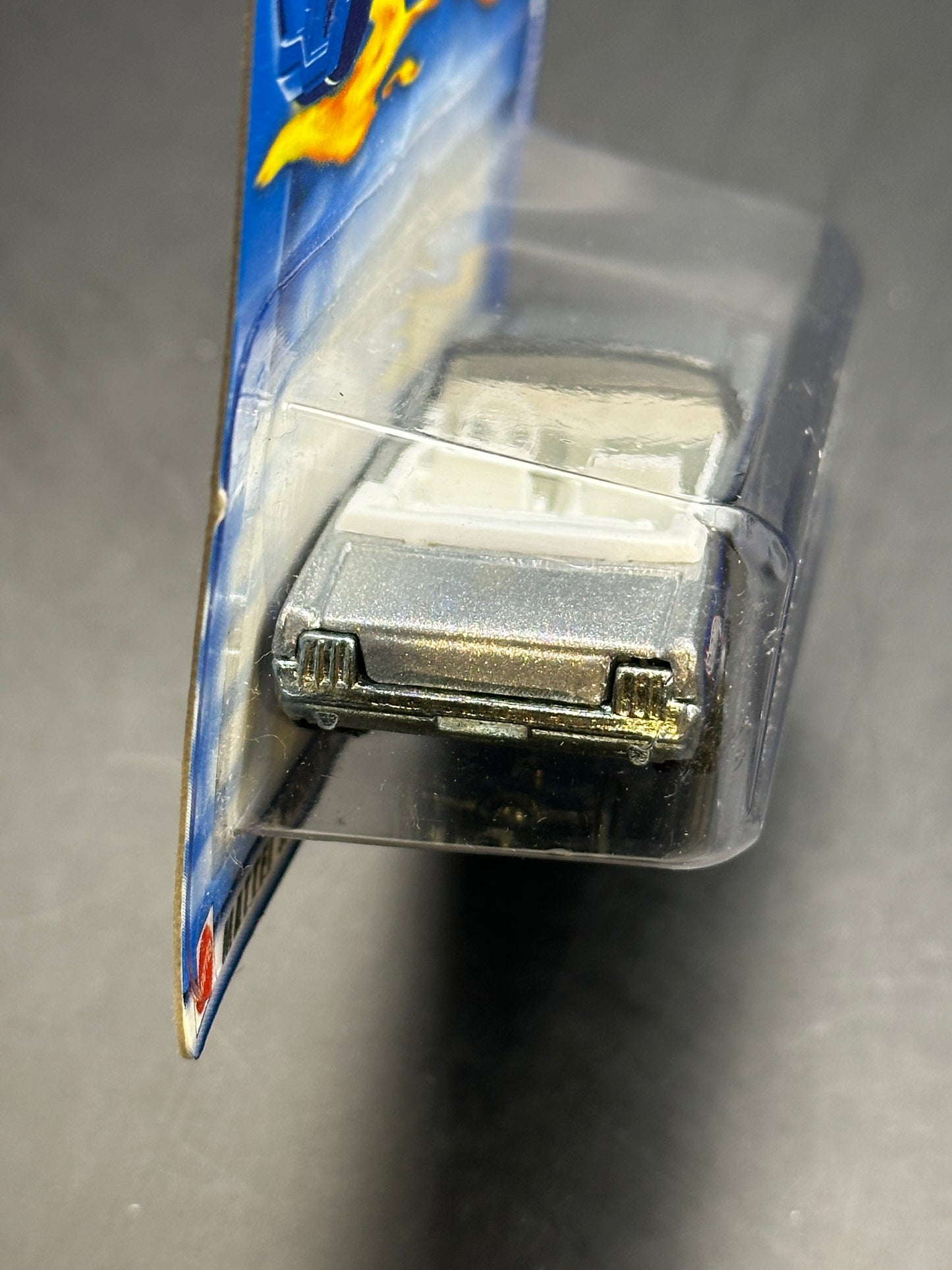 HOT WHEELS - 1965 FORD MUSTANG CONVERTIBLE (2002) - HW MAINLINE #147