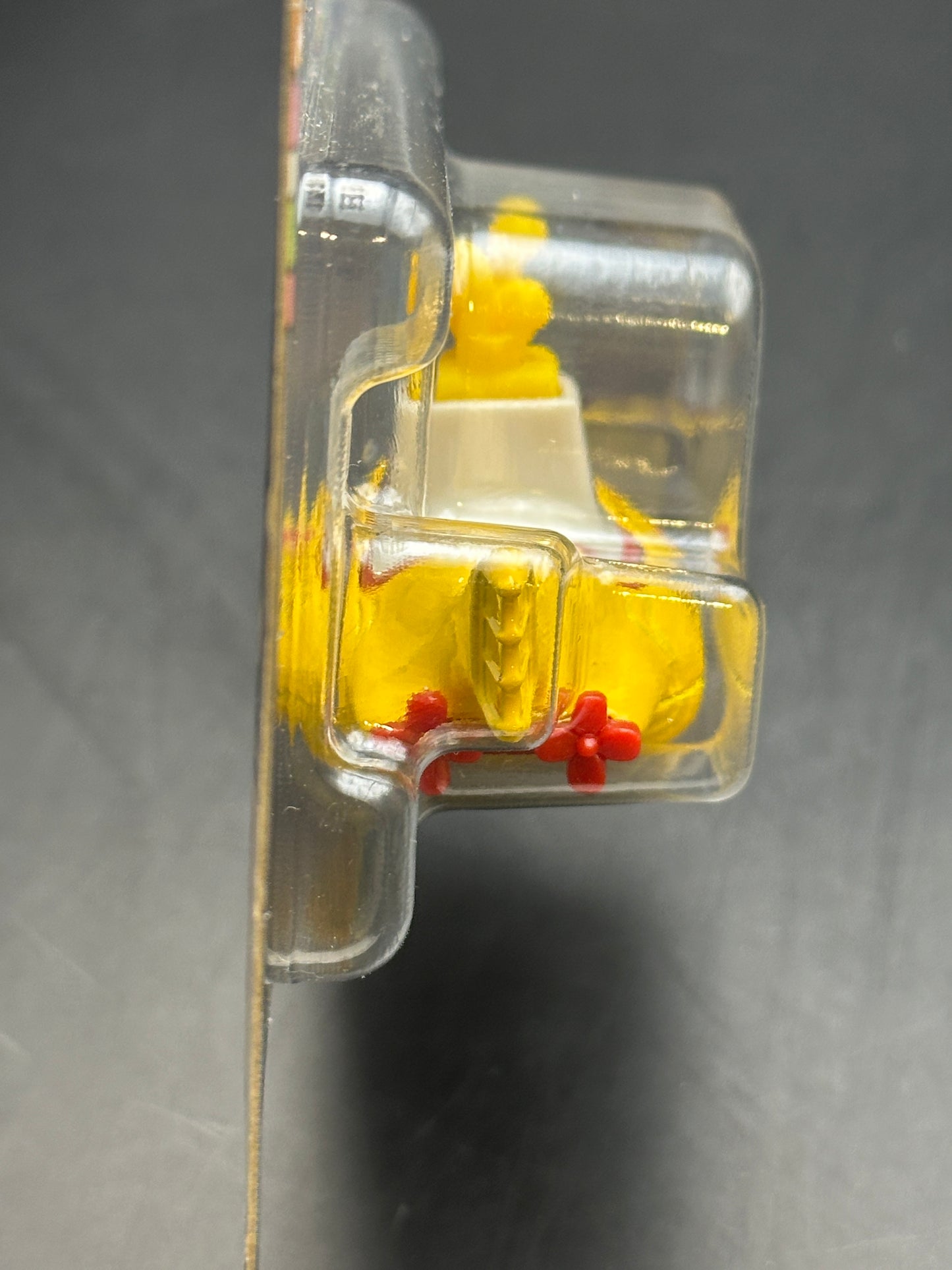 HOT WHEELS - THE BEATLES YELLOW SUBMARINE (2019) - REPLICA ENTERTAINMENT THE BEATLES