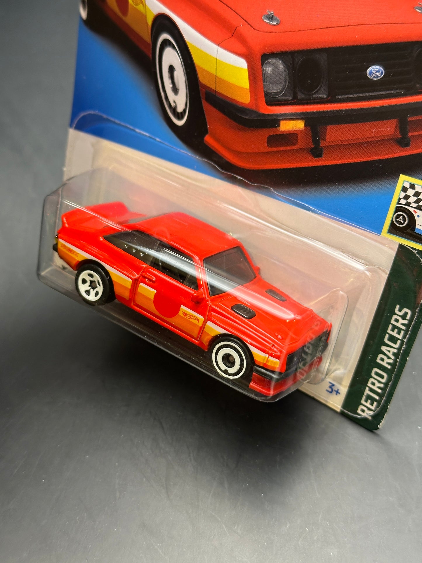 HOT WHEELS - FORD ESCORT RS2000 (2023) - HW RETRO RACERS 1/10