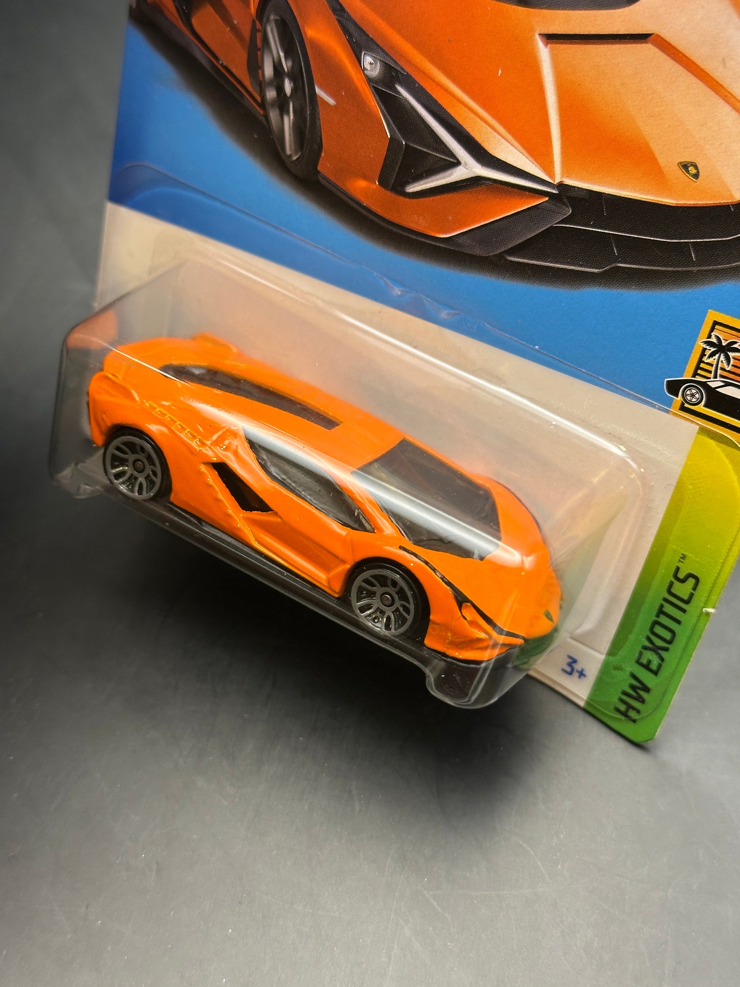 HOT WHEELS - LAMBORGHINI SIAN FKP 37 (2023) - HW EXOTICS 1/10
