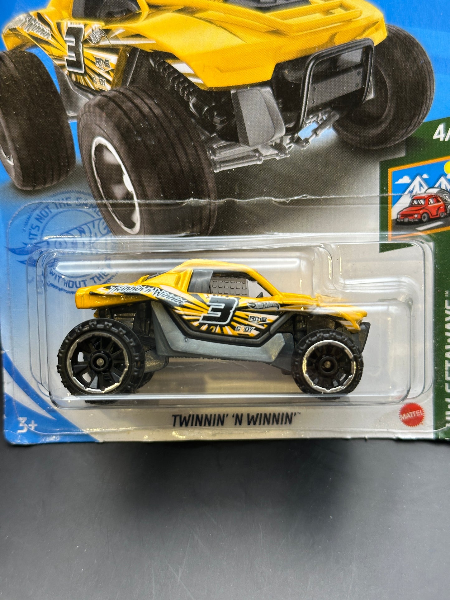 HOT WHEELS - TWINNIN N WINNIN (2021) - HW GETAWAYS 4/5
