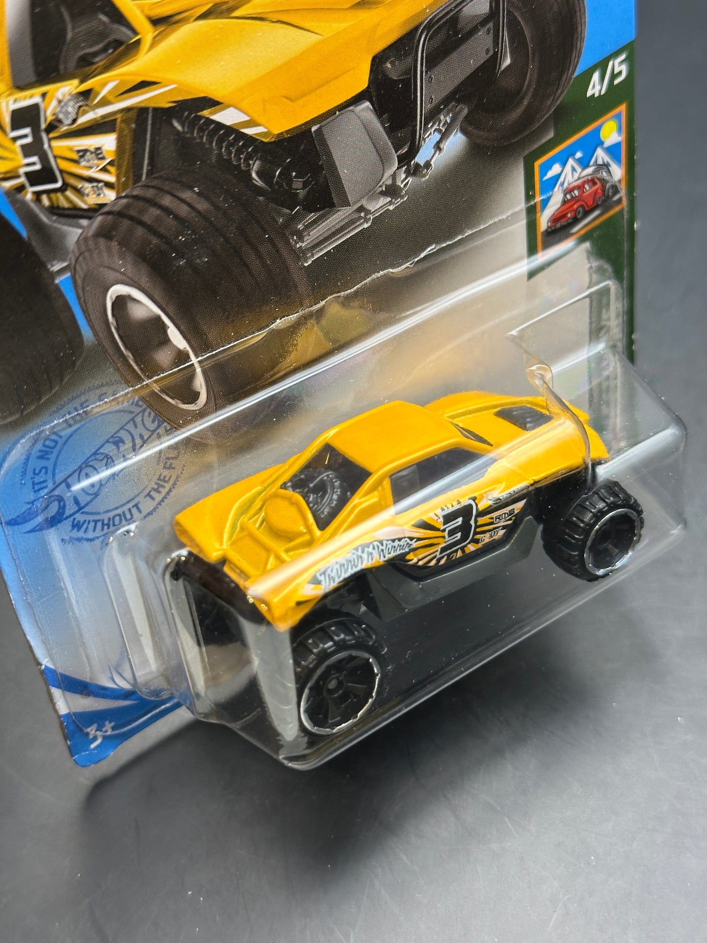HOT WHEELS - TWINNIN N WINNIN (2021) - HW GETAWAYS 4/5