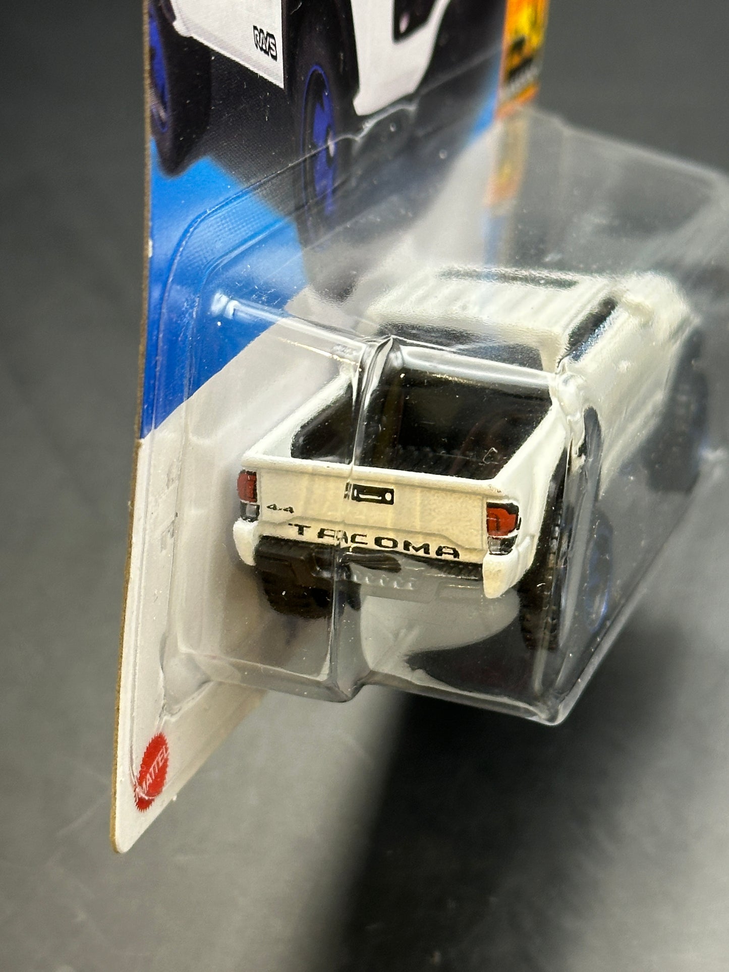 HOT WHEELS - 20 TOYOTA TACOMA (2023) - HW BAJA BLAZERS 4/10