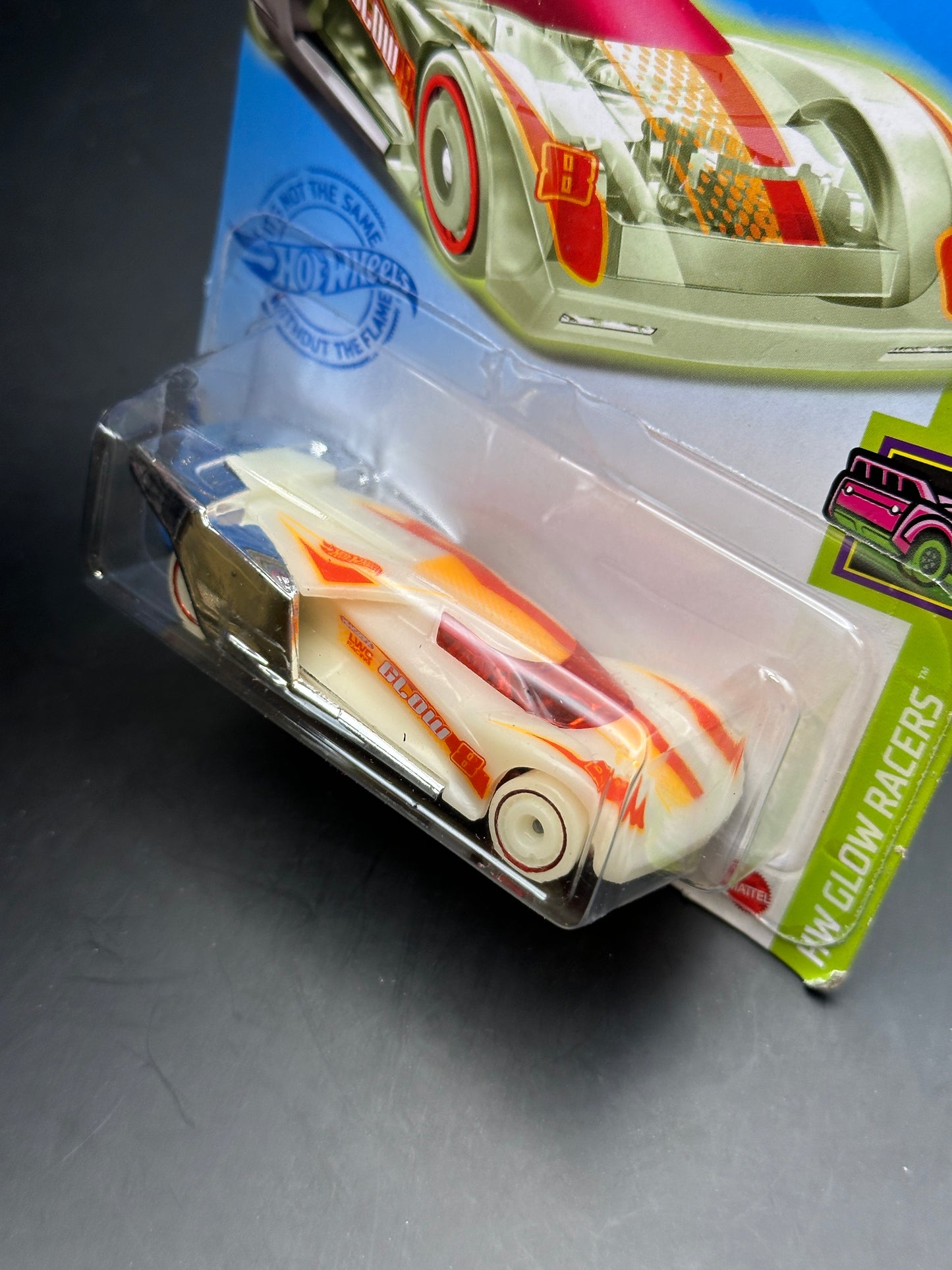 HOT WHEELS - LINDSTER PROTOTYPE (2021) - HW GLOW RACERS 4/5