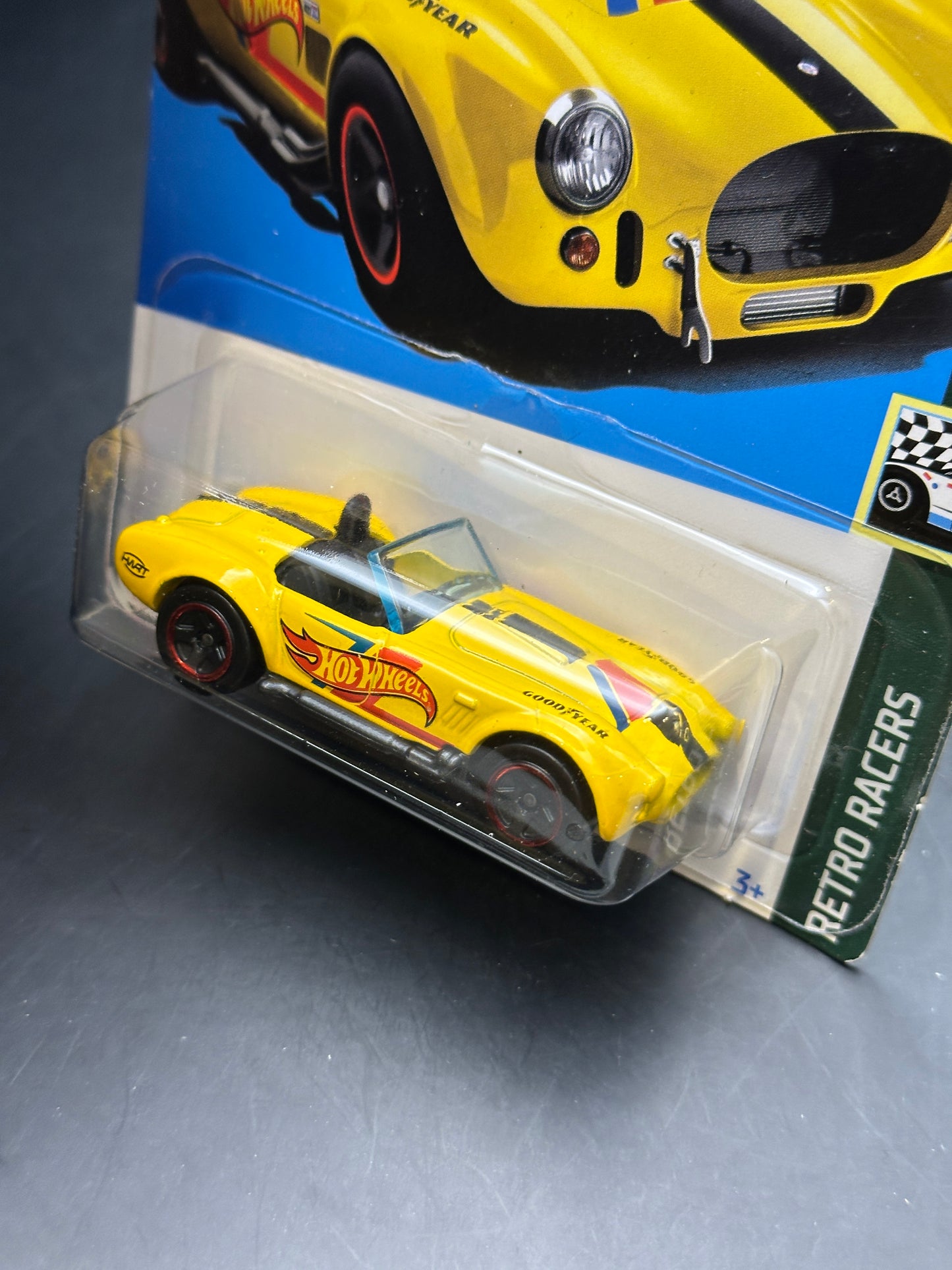 HOT WHEELS - SHELBY COBRA 427 S/C (2022) - HW RETRO RACERS 9/10
