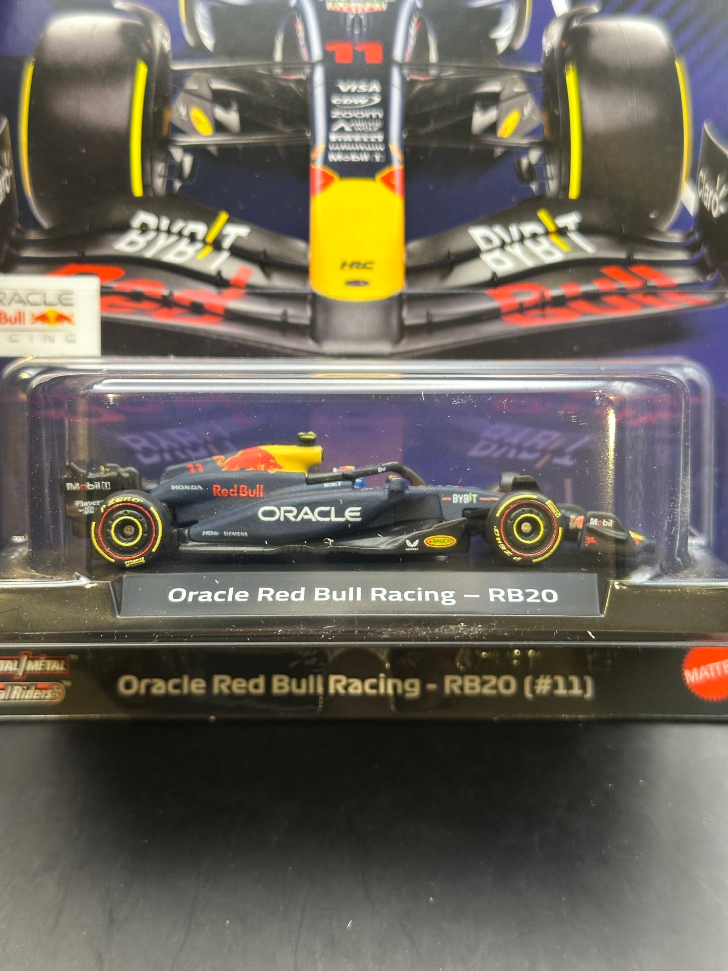 HOT WHEELS - SERGIO PEREZ ORACLE RED BULL RACING RB20 #11 (2025) - FORMULA 1 SERIES
