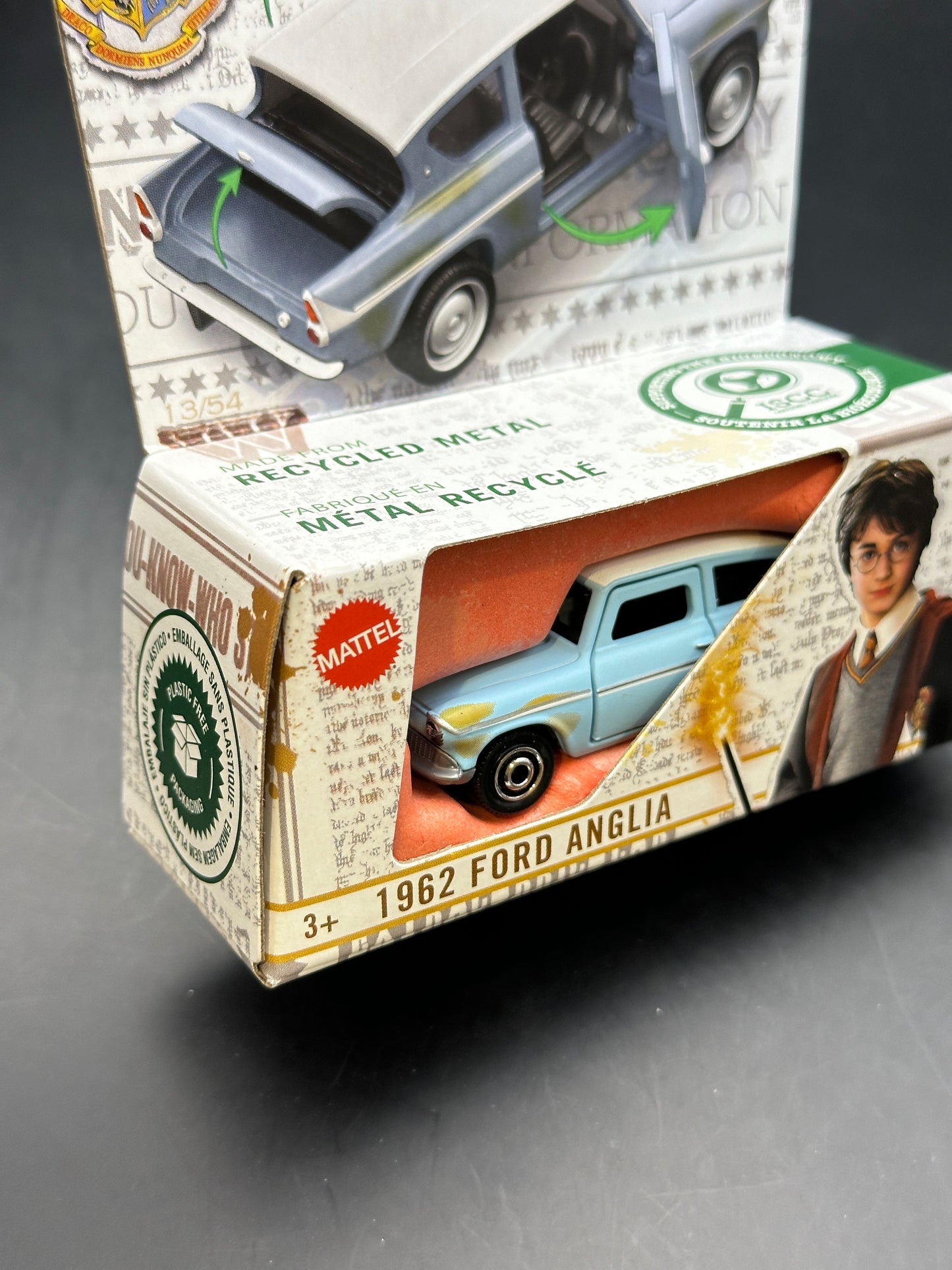 MATCHBOX - 1962 FORD ANGLIA - HARRY POTTER (2025) - MOVING PARTS - DIECAST