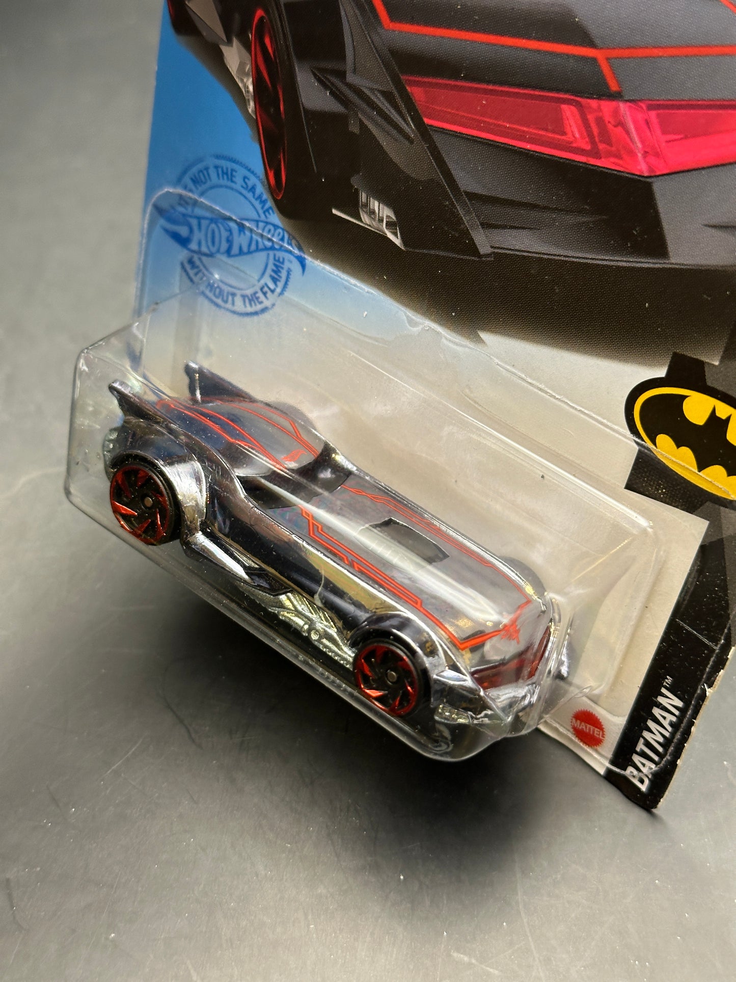 HOT WHEELS - THE BATMAN: BATMOBILE (2021) - HW BATMAN 2/5