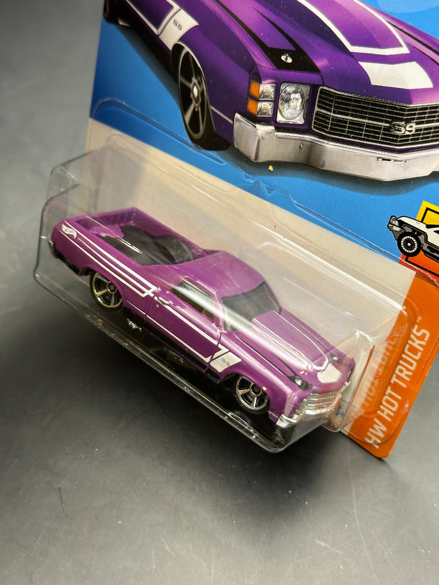 HOT WHEELS - 71 EL CAMINO (2024) - HW HOT TRUCKS 7/10