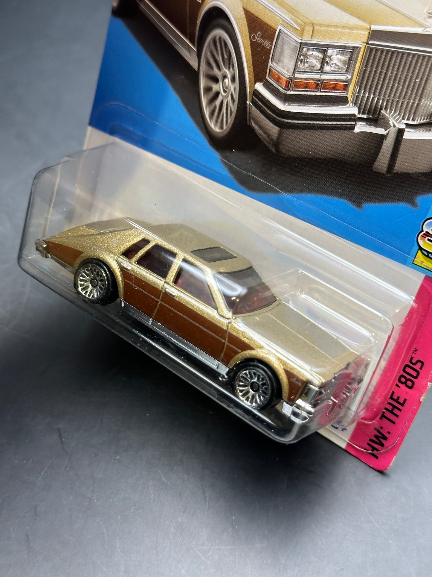 HOT WHEELS - 82 CADILLAC SEVILLE (2023) - HW THE 80s 7/10