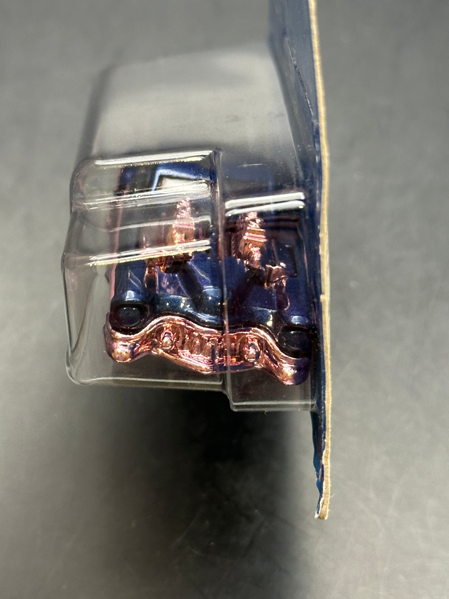 HOT WHEELS - EVIL TWIN (2022) - BLUE AND PINK SERIES 3/5