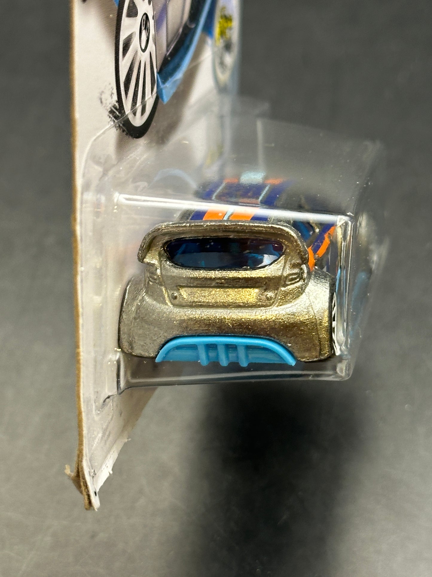 HOT WHEELS - 12 FORD FIESTA (2016) - HW SNOW STORMERS 2/5