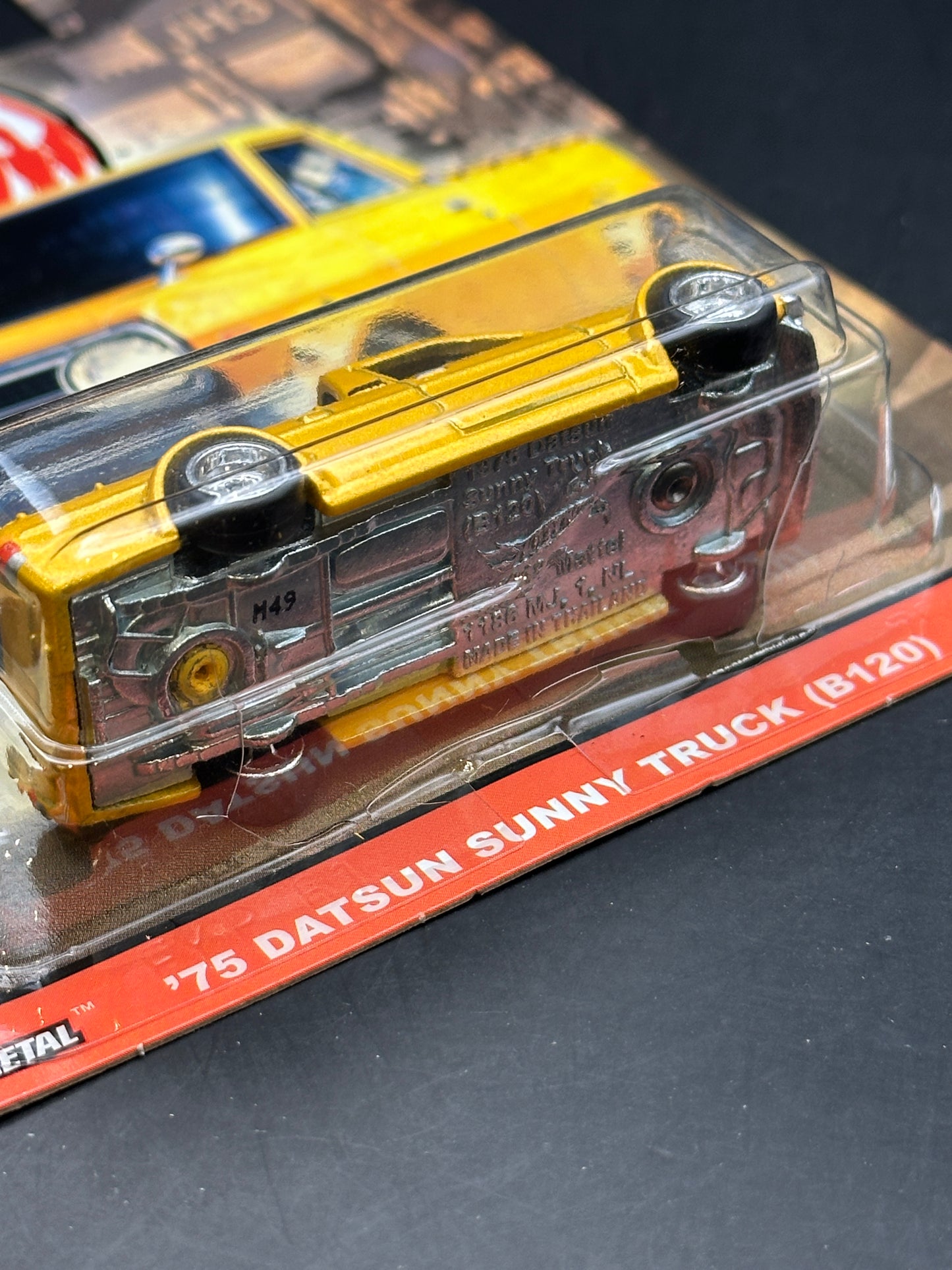 DAMAGED - HOT WHEELS - 75 DATSUN SUNNY TRUCK B120 (2020) - CAR CULTURE - JAPAN HISTORICS 3 4/5