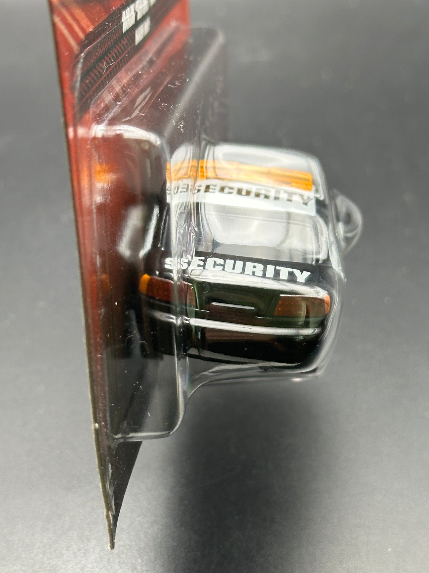 DISNEY PIXAR CARS - MARLON CLUTCHES MCKAY - CARS - DIECAST